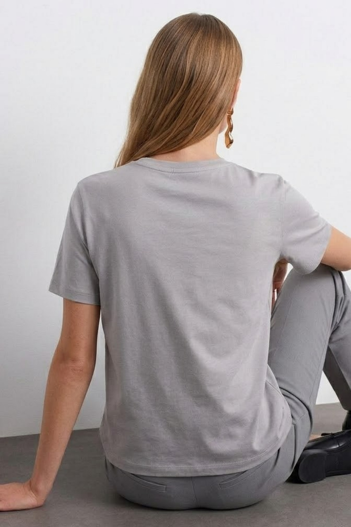 Kadın Comfort Fit Basic Gri Bol Tişört 3