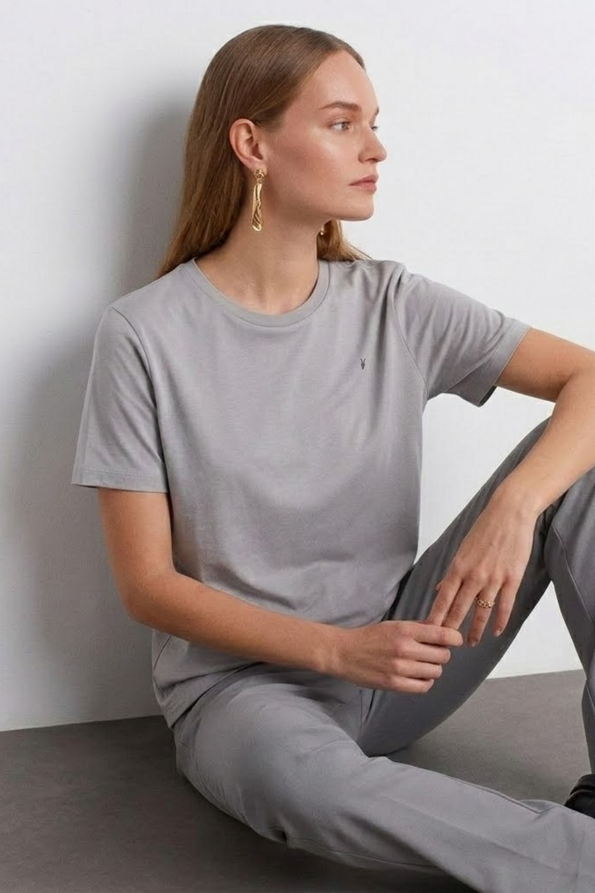 Kadın Comfort Fit Basic Gri Bol Tişört 4