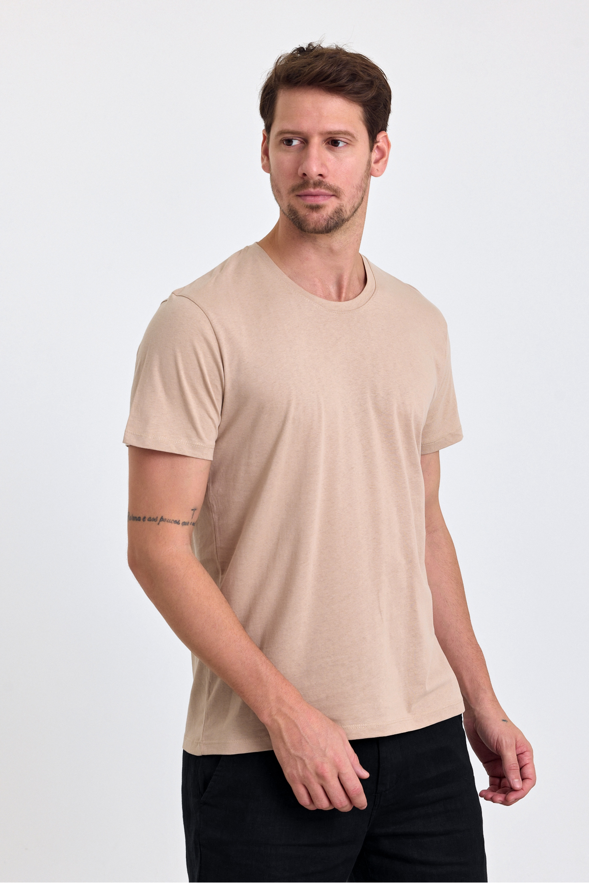 Erkek Bej %100 Pamuk Slim Fit Bisiklet Yaka Basic Tişört 4