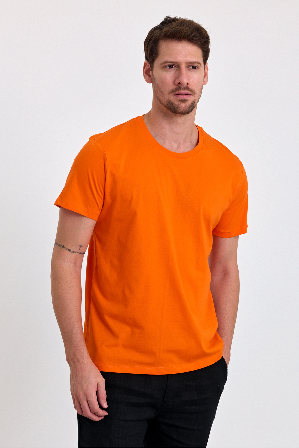 Erkek Turuncu %100 Pamuk Slim Fit Bisiklet Yaka Basic Tişört 3
