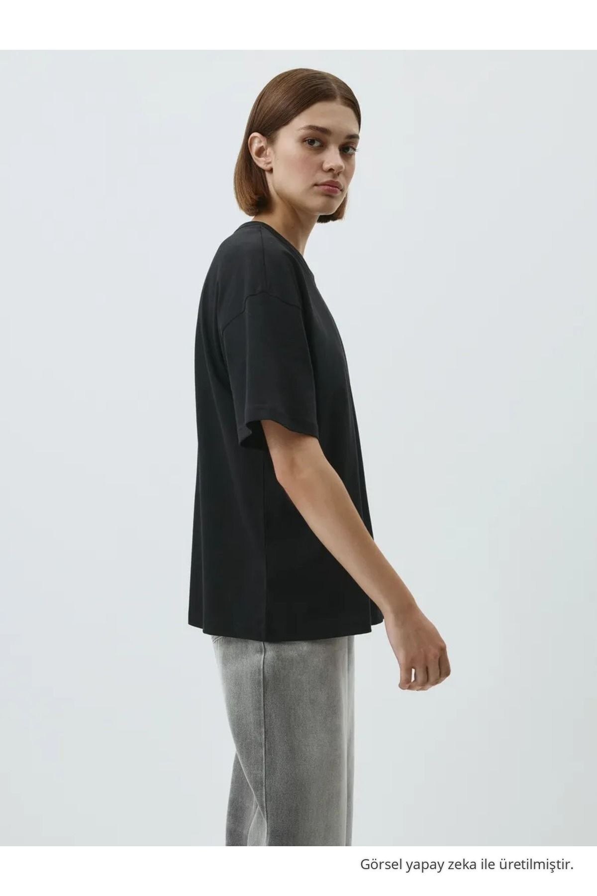 Kadın Siyah %100 Pamuk Bisiklet Yaka Basic T-shirt 4
