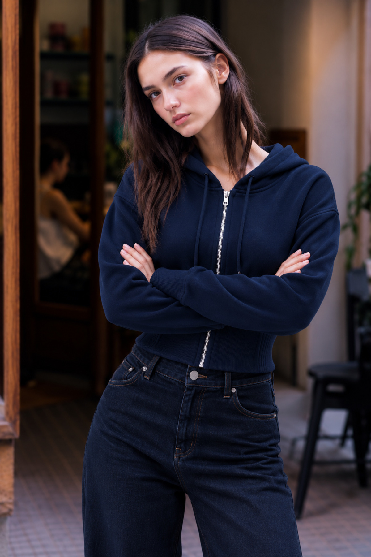Kadın Fermuarlı Kapüşonlu Detaylı Lacivert Crop Sweat 6