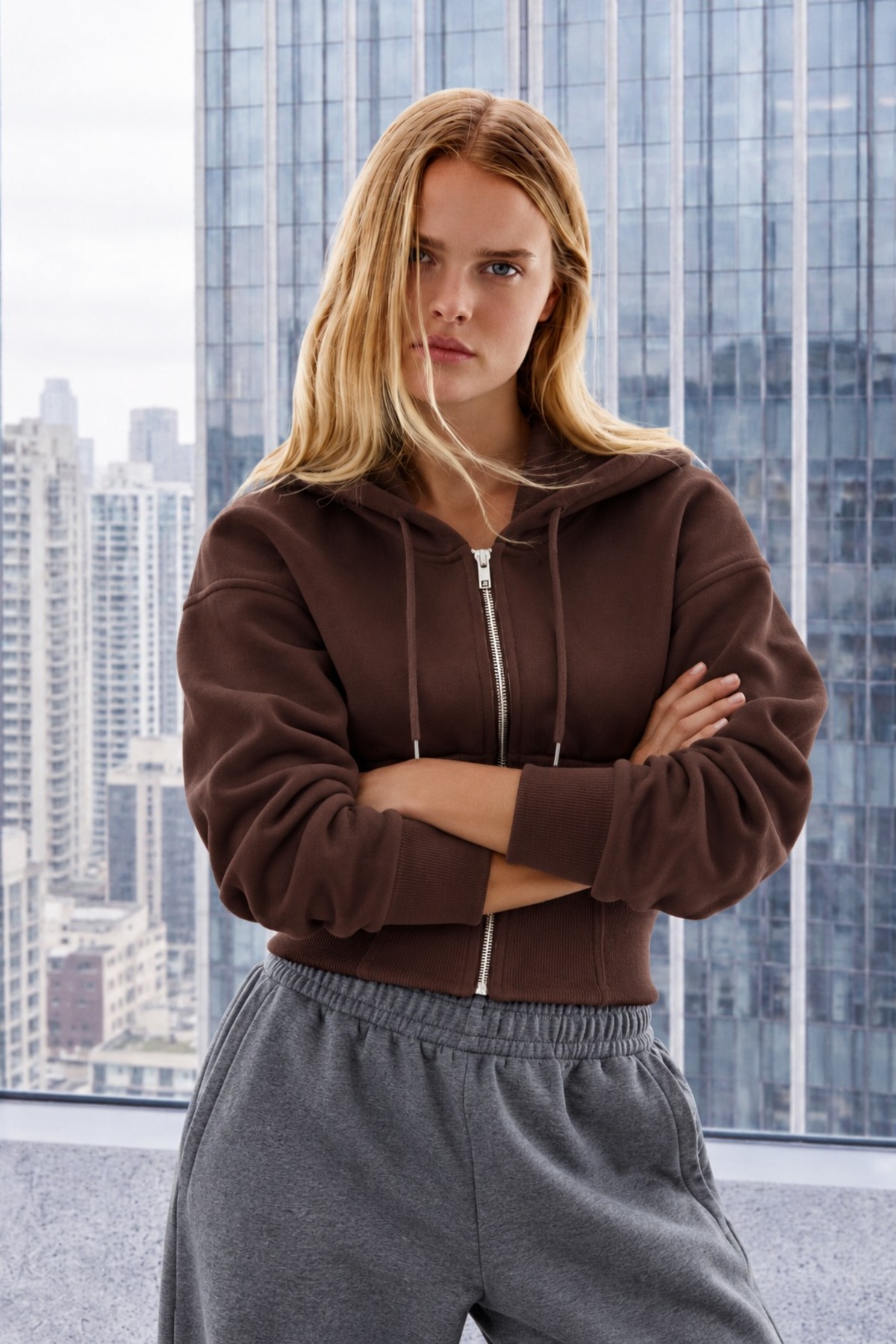 Kadın Kapüşonlu Fermuarlı Modern Kesim Kahve Sweatshirt 5