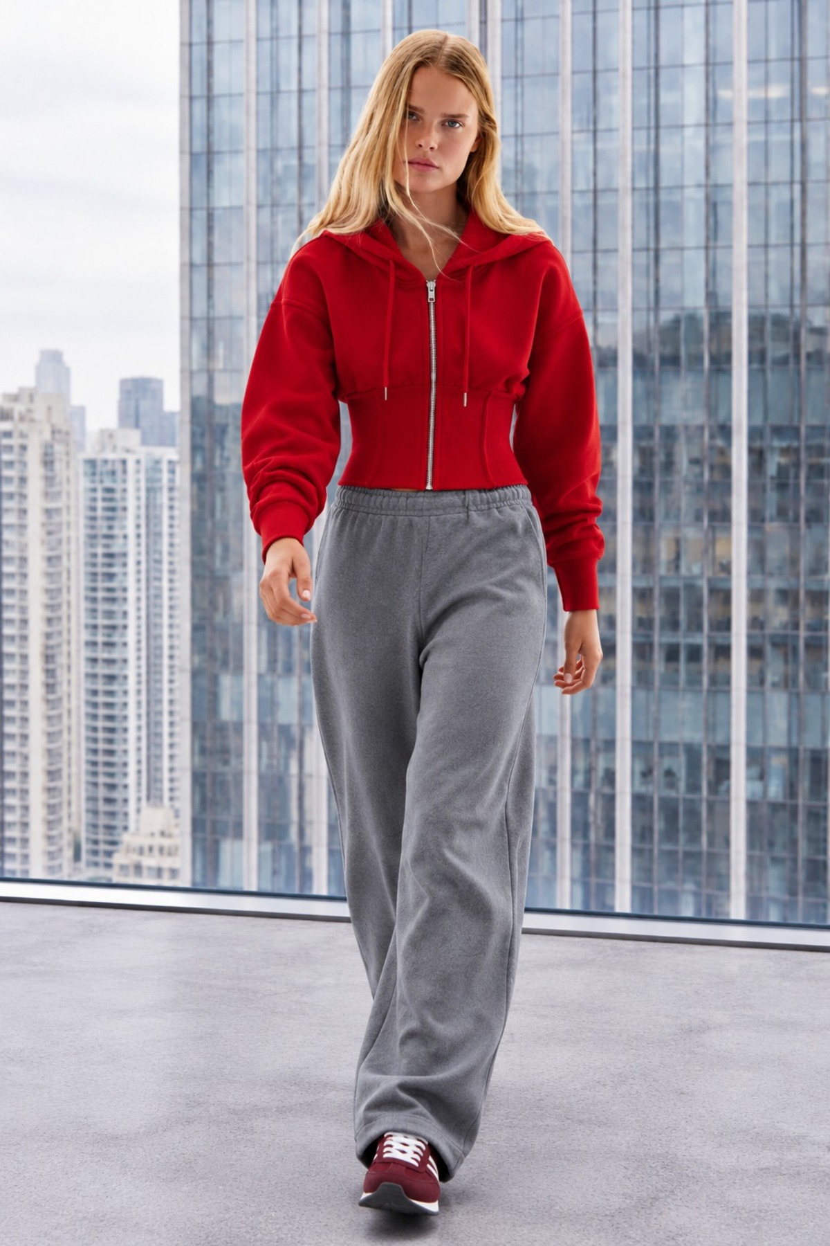 Kadın Kapüşonlu Fermuarlı Modern Kesim Kırmızı Sweatshirt 3