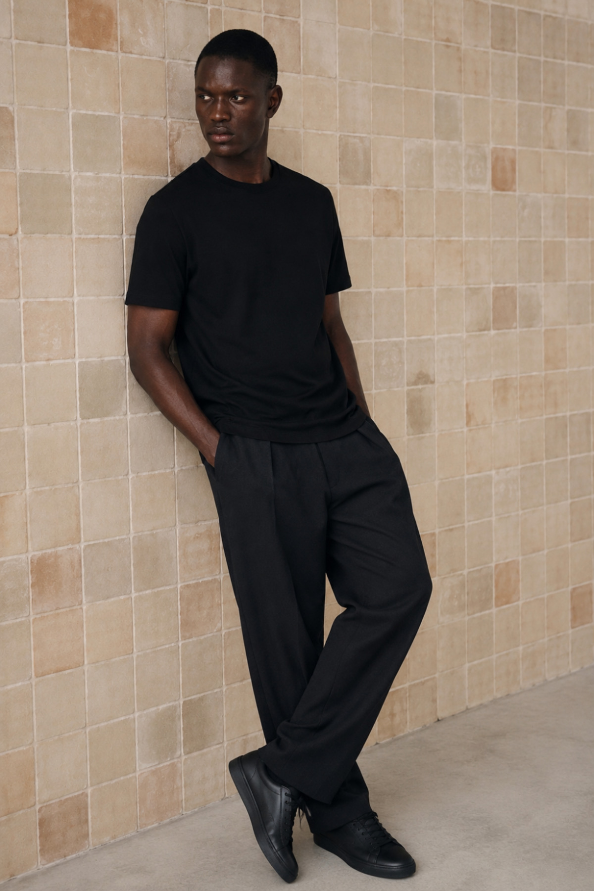 Erkek Klasik Relaxed Fit Siyah Tişört 4
