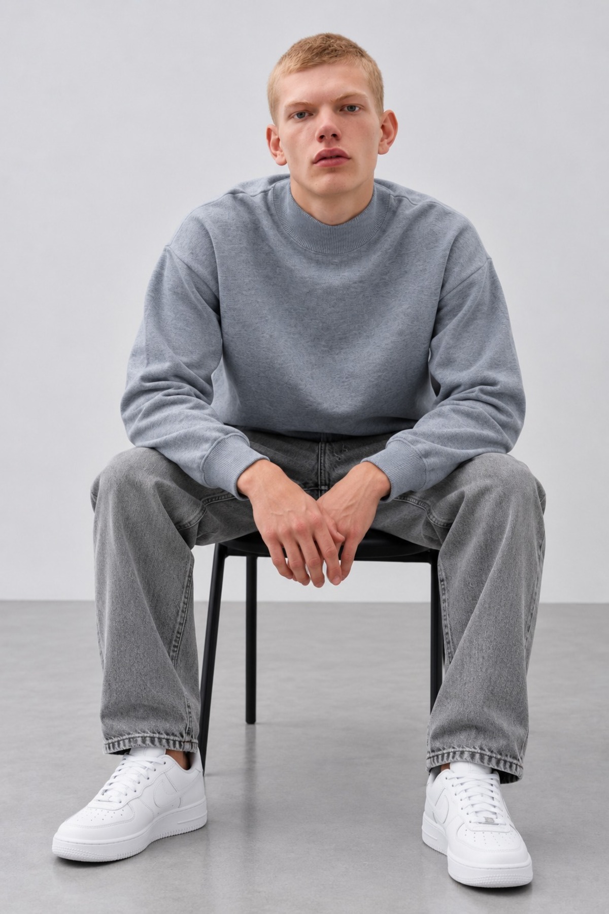 Erkek Oversize Dik Yaka Basic Gri Kazak 4