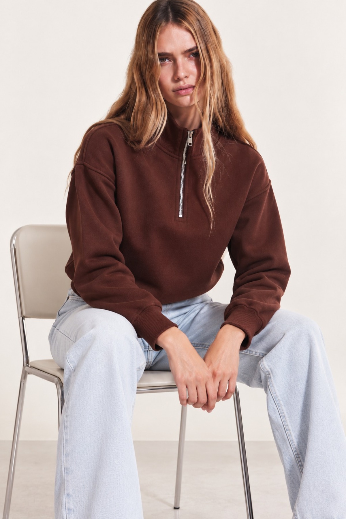 Kadın Yarım Fermuarlı Dik Yaka Oversize Günlük Kahve Sweatshirt 4