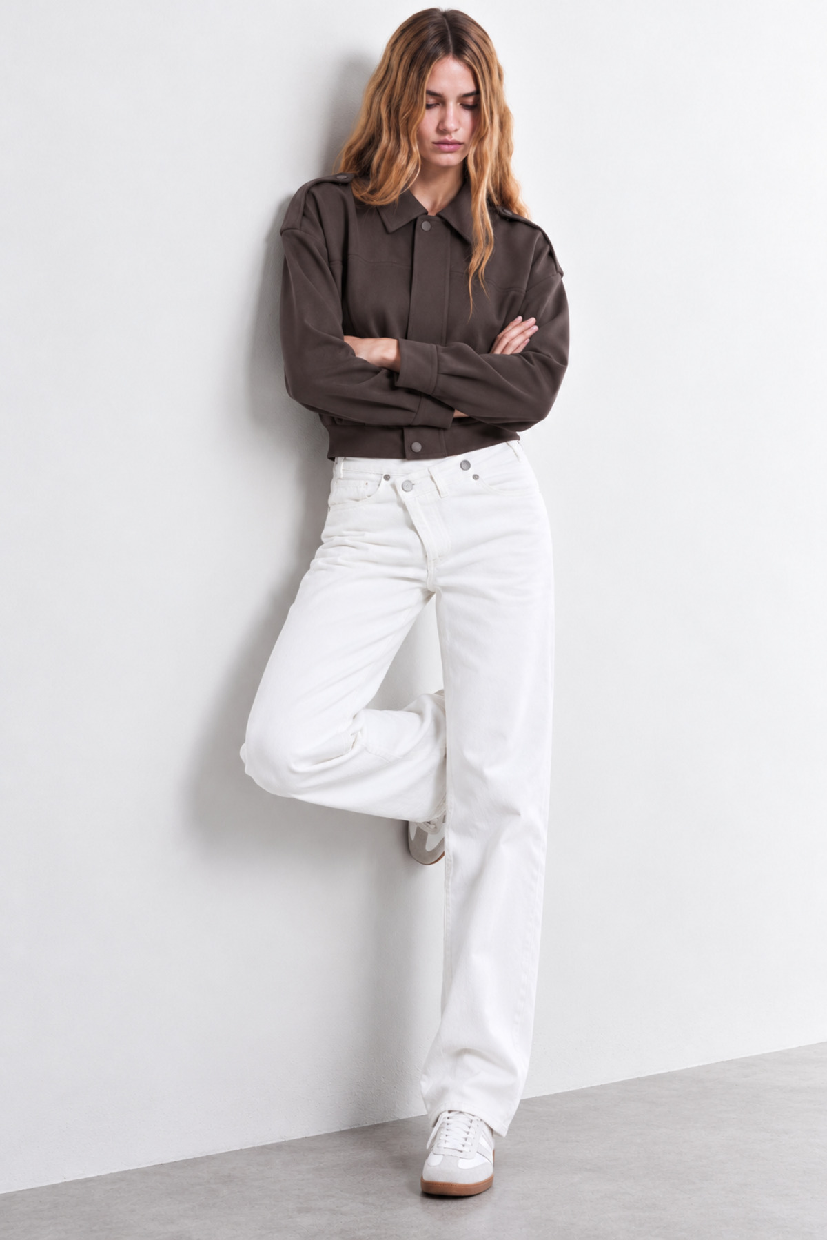 Kadın Oversize Gömlek Yaka Crop Bomber Kahverengi Ceket 4