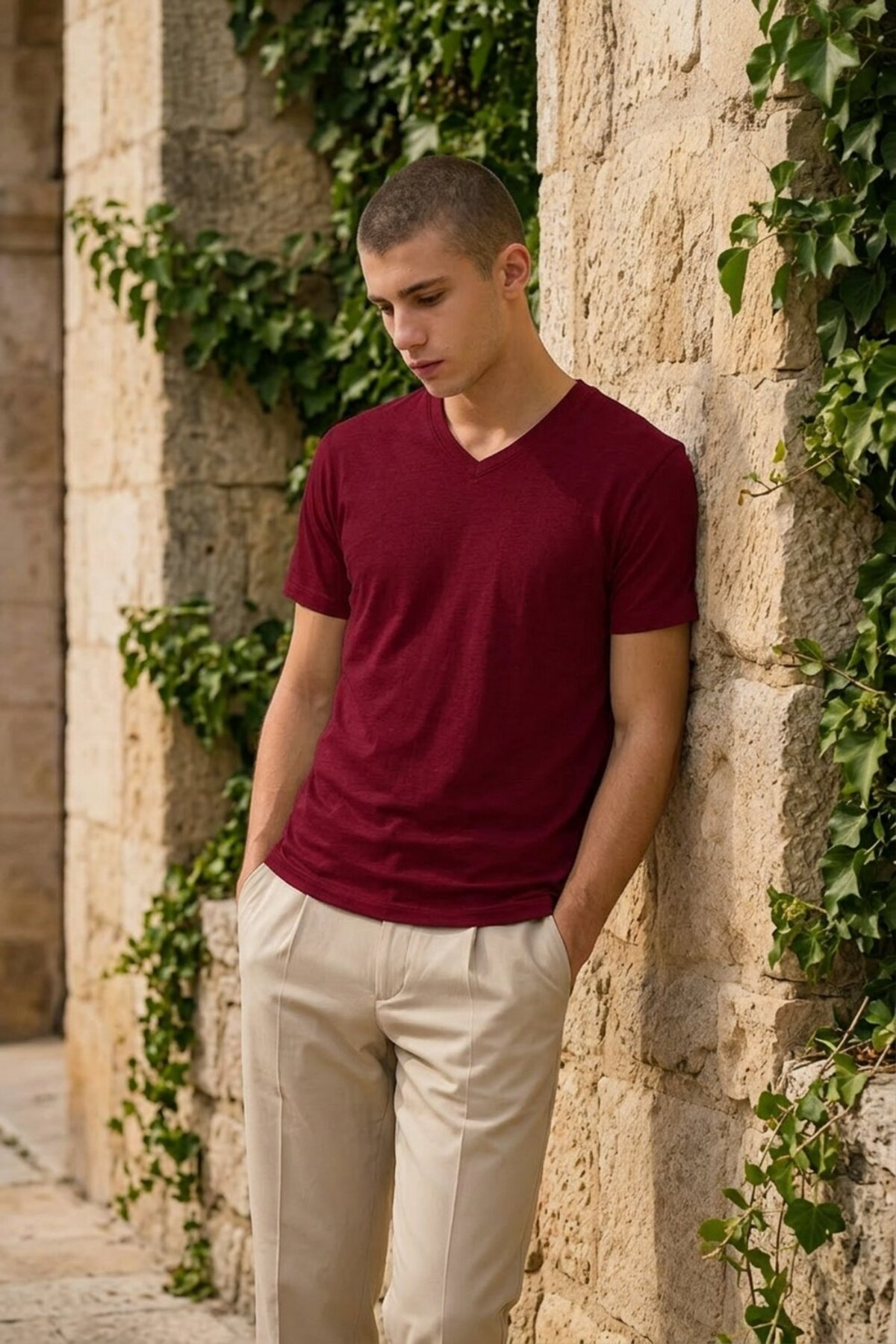 Erkek Straight Fit Bordo V Yaka Tişört 4