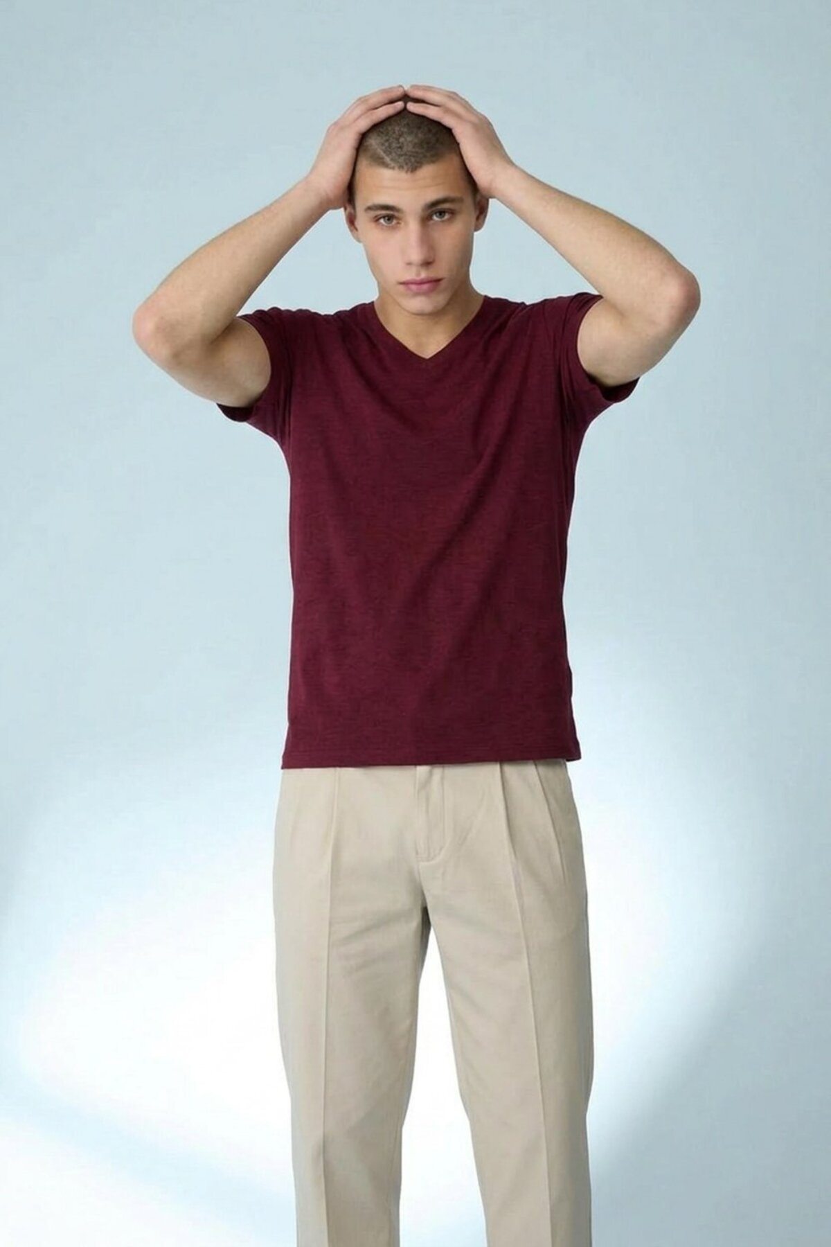 Erkek Straight Fit Bordo V Yaka Tişört 3