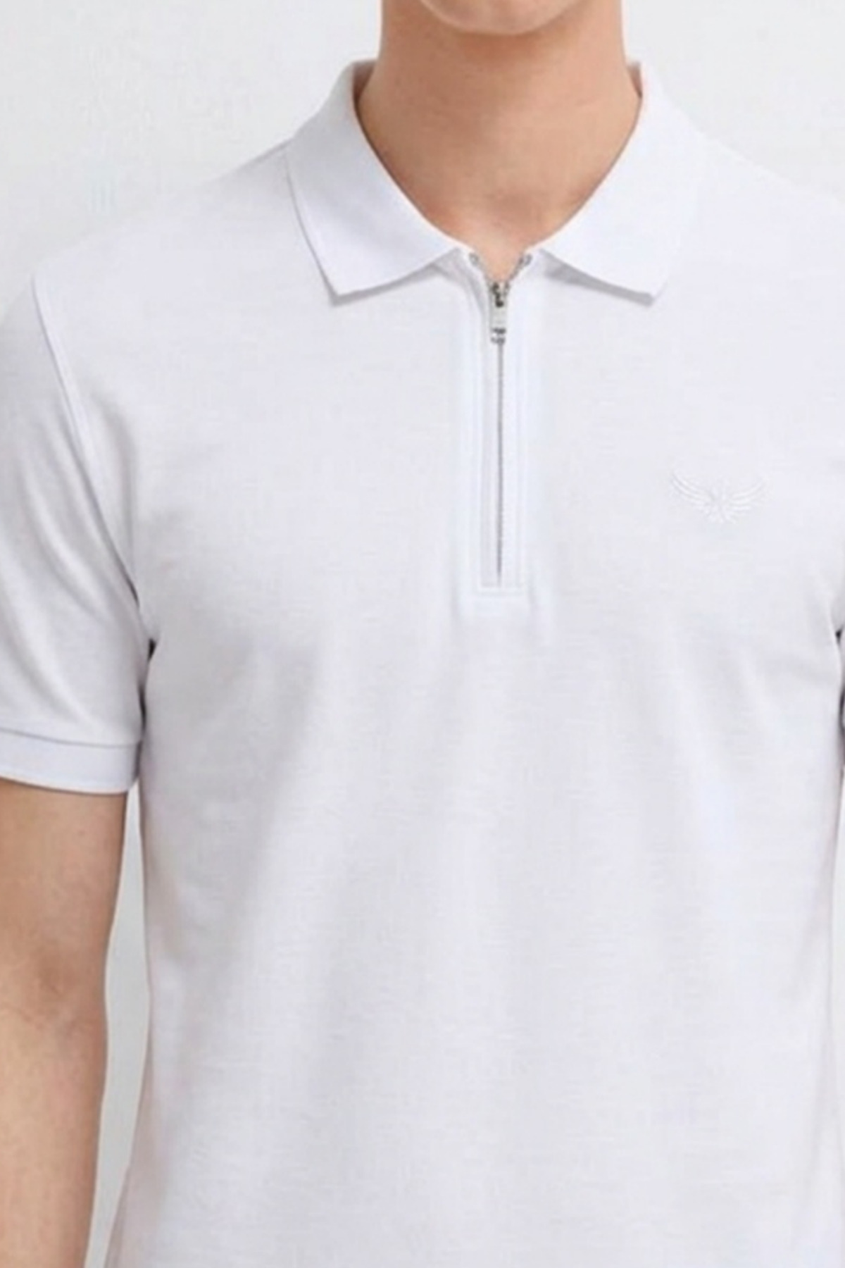 Erkek Nakışlı Fermuarlı Beyaz Polo Yaka Tişört 5
