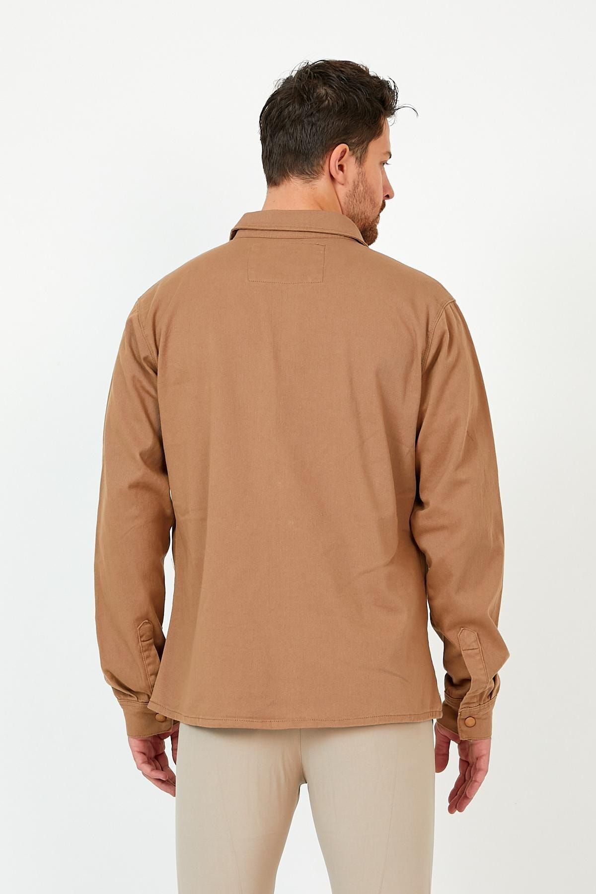 Erkek Klasik Şehirli Tarzda Denim Günlük Kullanım Için Çift Cepli Normal Kesim Gömlek Camel 4