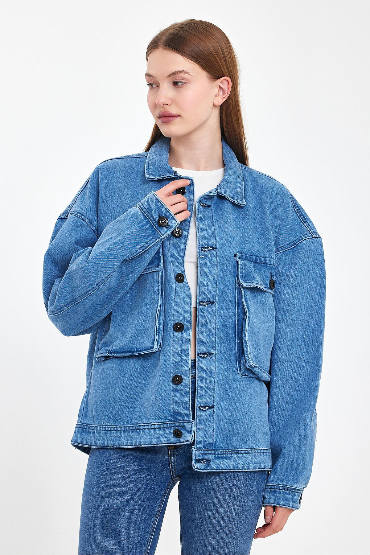 Kadın Büyük Göğüs Cepli Oversize Mavi Kot Ceket 4