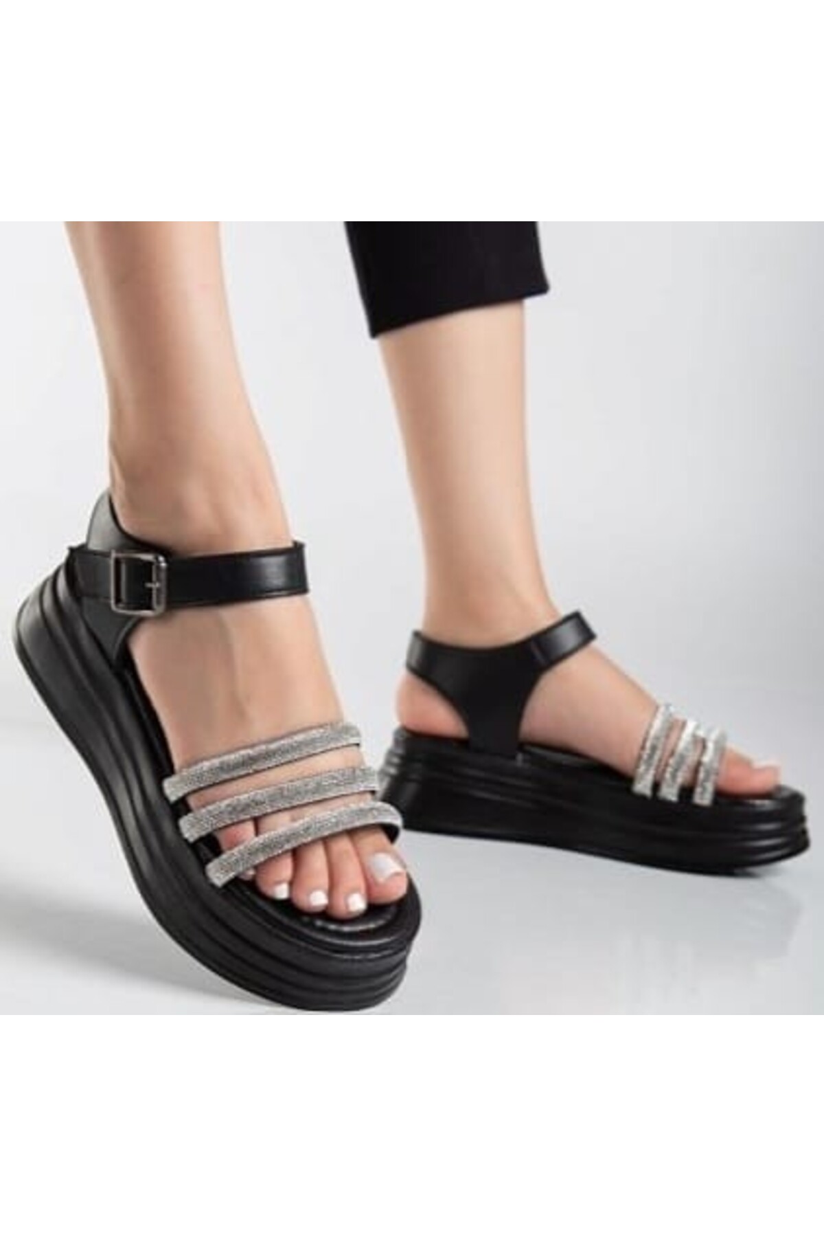 Lalen Siyah Kemerli Sandalet 4