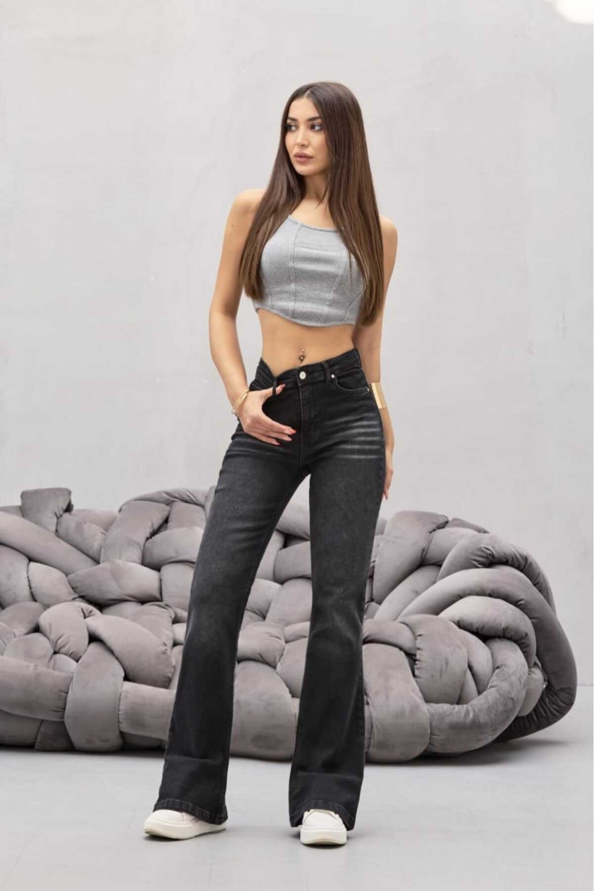 Kadın Yüksek Bel Siyah Efektli Esnek İspanyol Paça Jeans 5