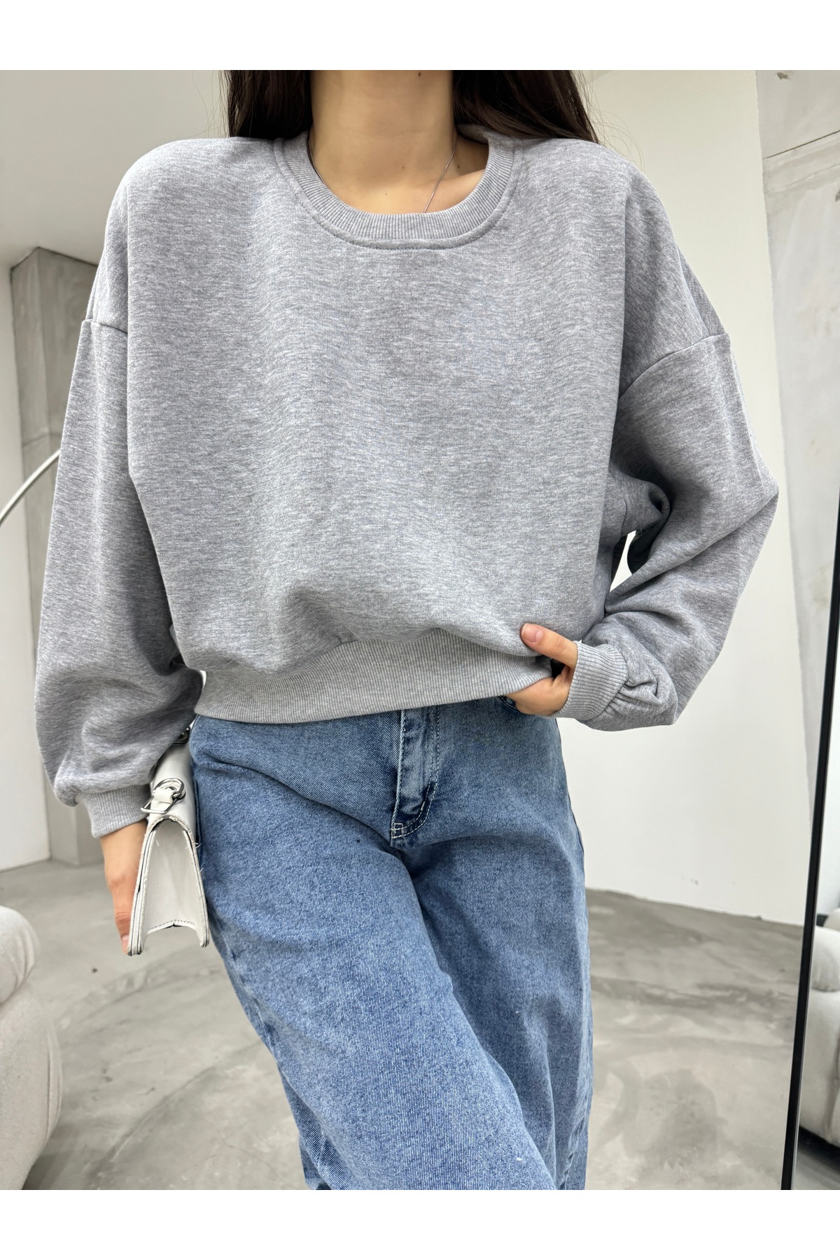 Kadın Gri Oversize Crop Sweatshirt 7