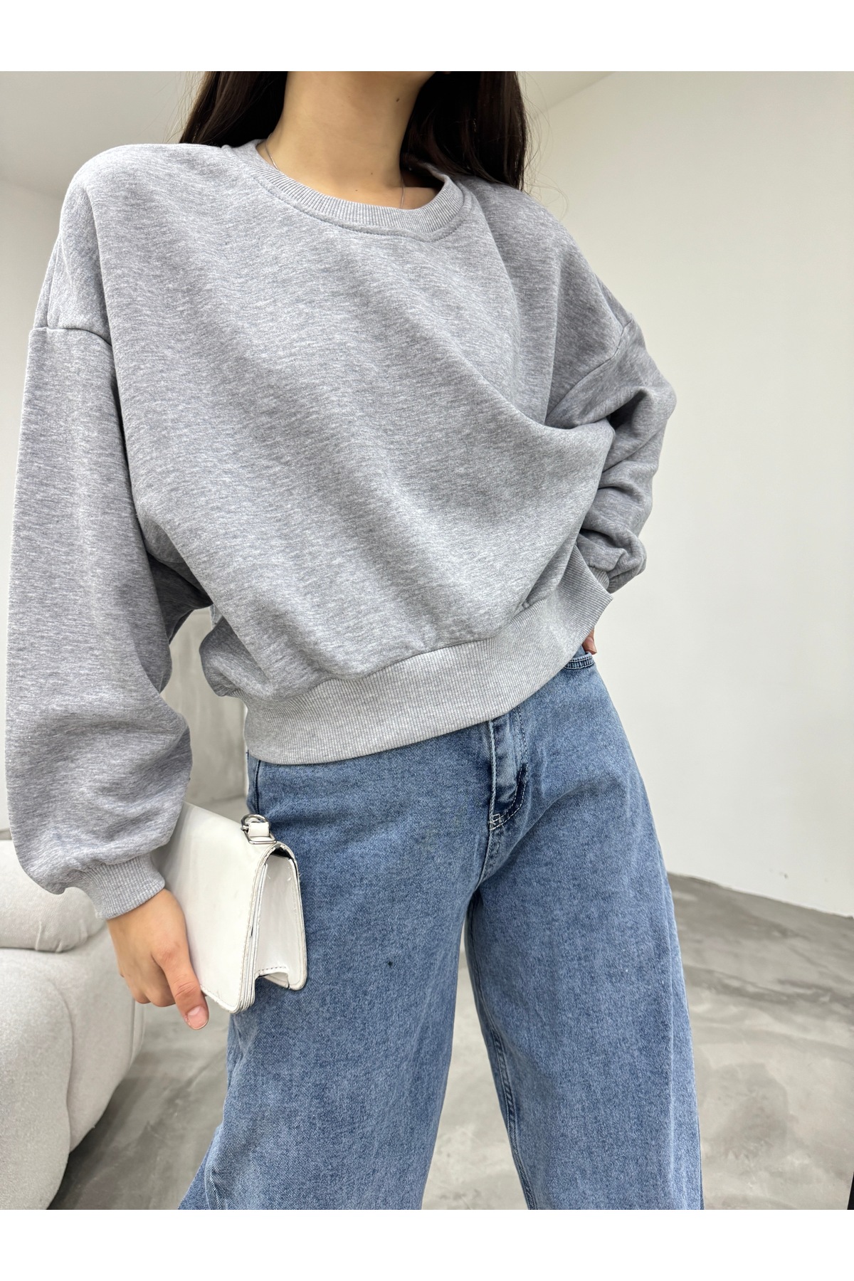 Kadın Gri Oversize Crop Sweatshirt 8