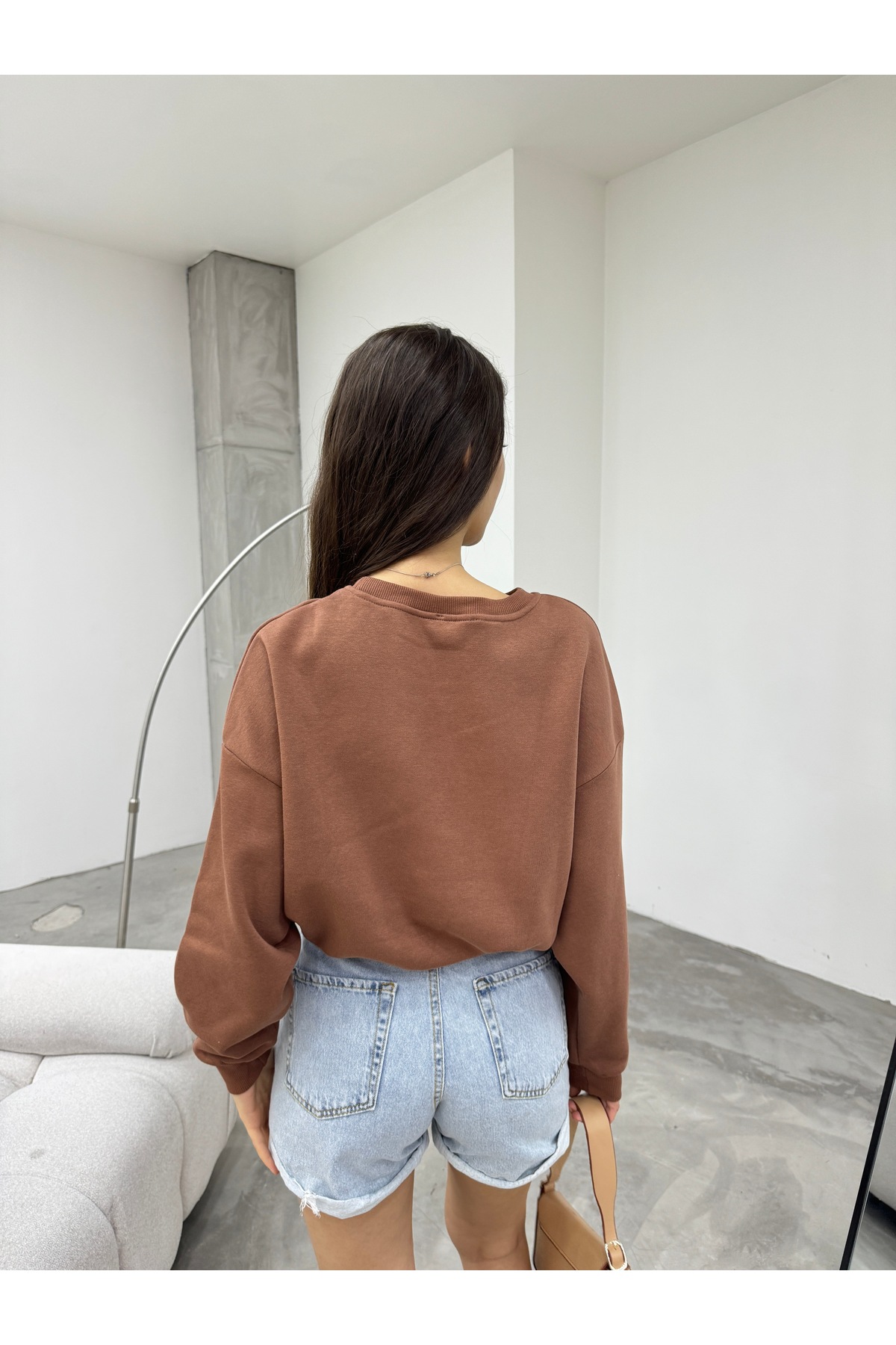Kadın Kahverengi Oversize Crop Sweatshirt 3