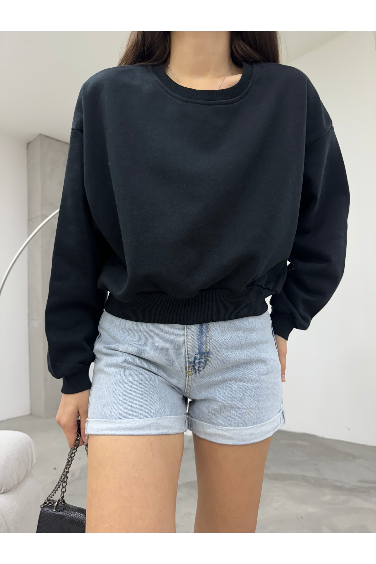 Kadın Siyah Oversize Crop Sweatshirt 6