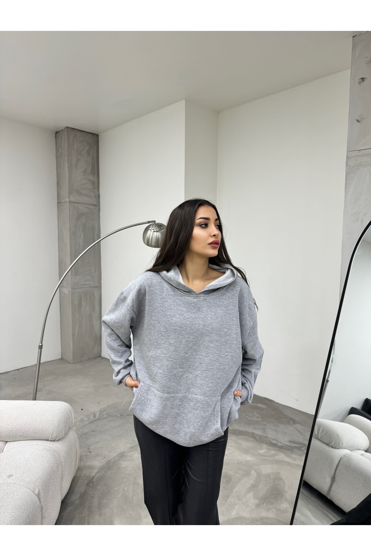 Kadın Gri Oversize Şardonlu Üç İplik Kapüşonlu Sweatshirt 6