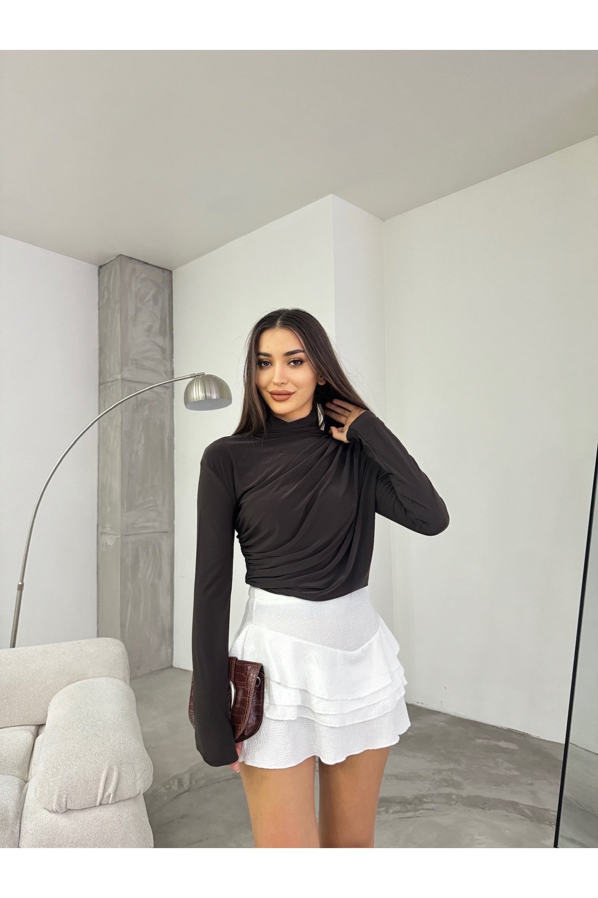 Kadın Kahverengi Büzgü Detaylı Dik Yaka Sandy Bluz 5