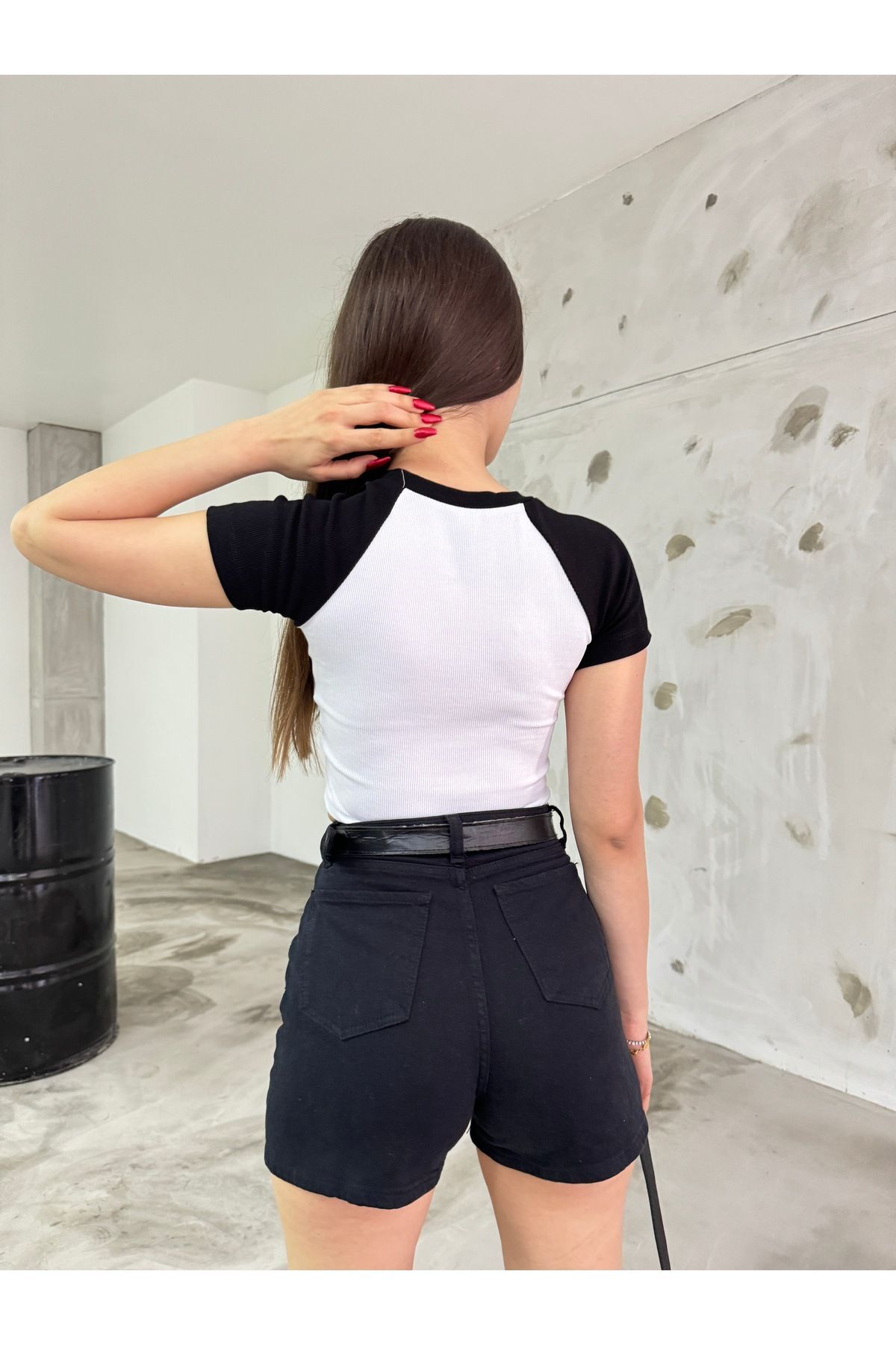 Kadın Bisiklet Yaka Fitilli T-shirt BEYAZ 3