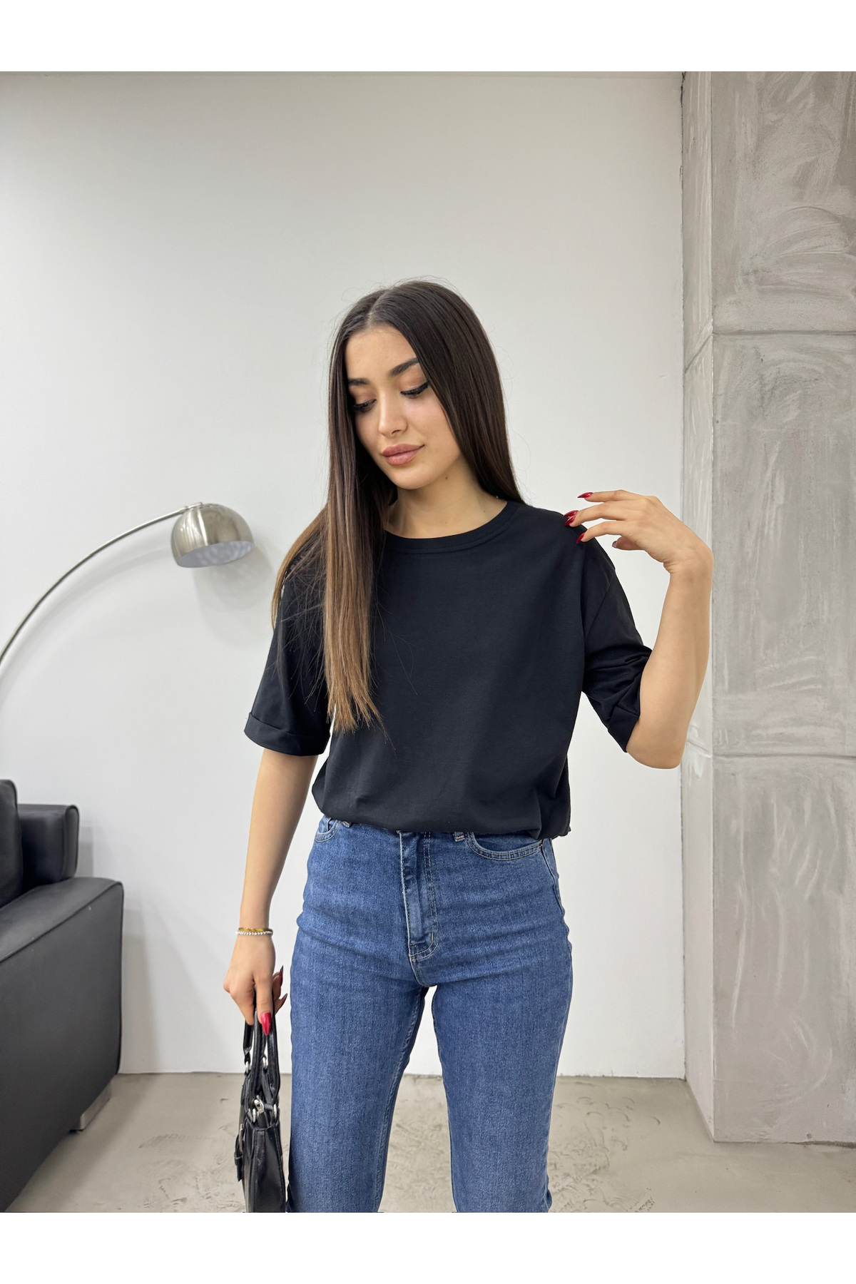 Kadın Oversize Lazer Kesim Yan Yırtmaçlı T-shirt siyah 7