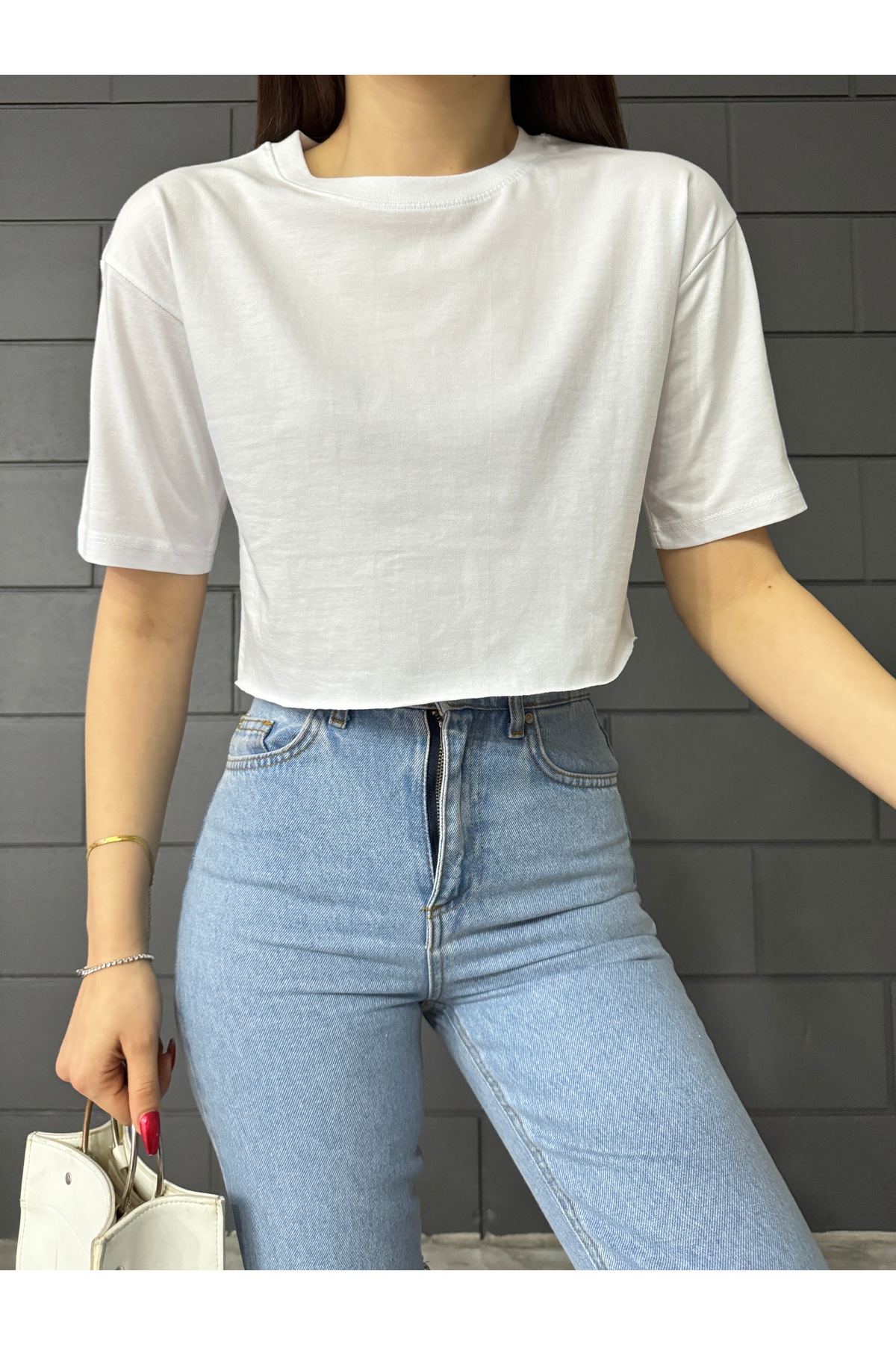 Kadın Oversize Crop T-Shirt Beyaz 6