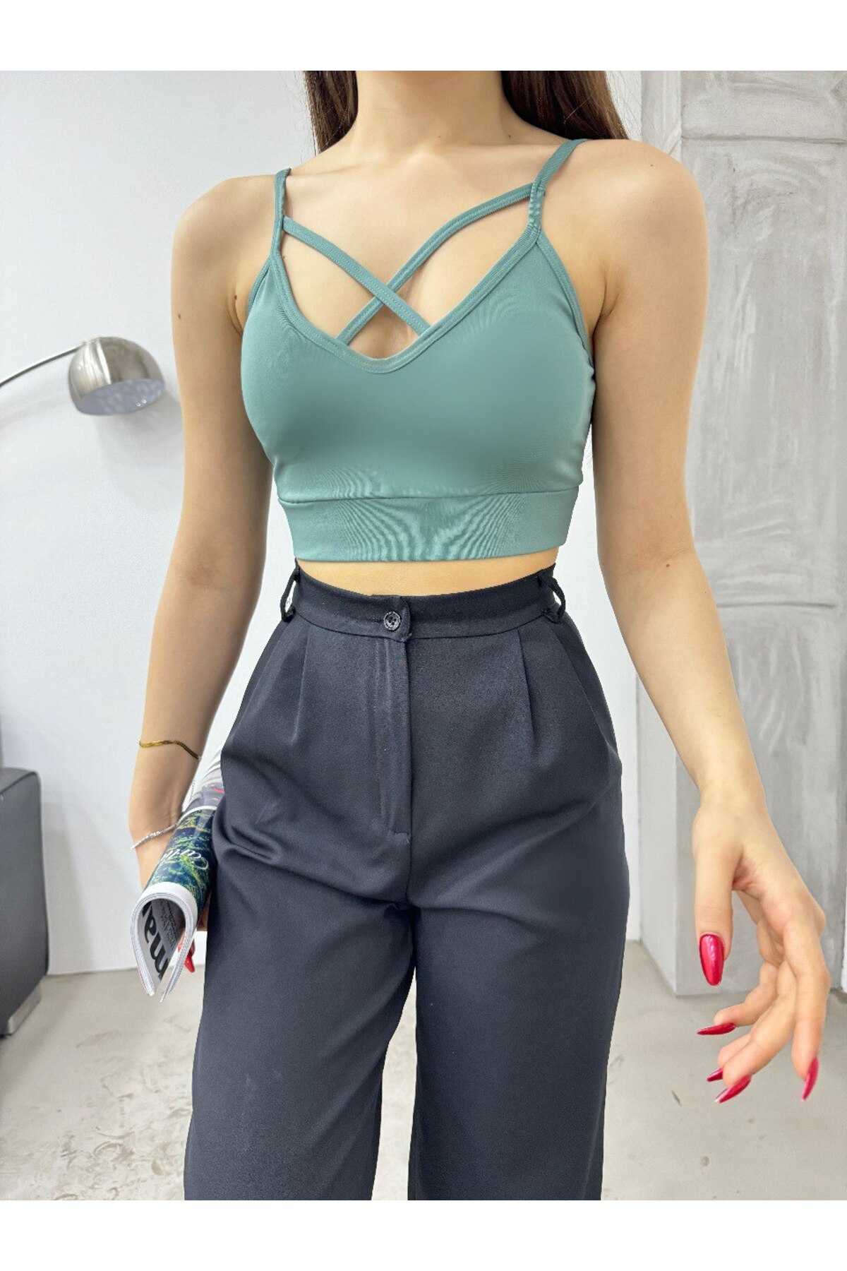 Kadın Önü çapraz İp Askılı Pedli Crop Top Büstiyer Yeşil 5
