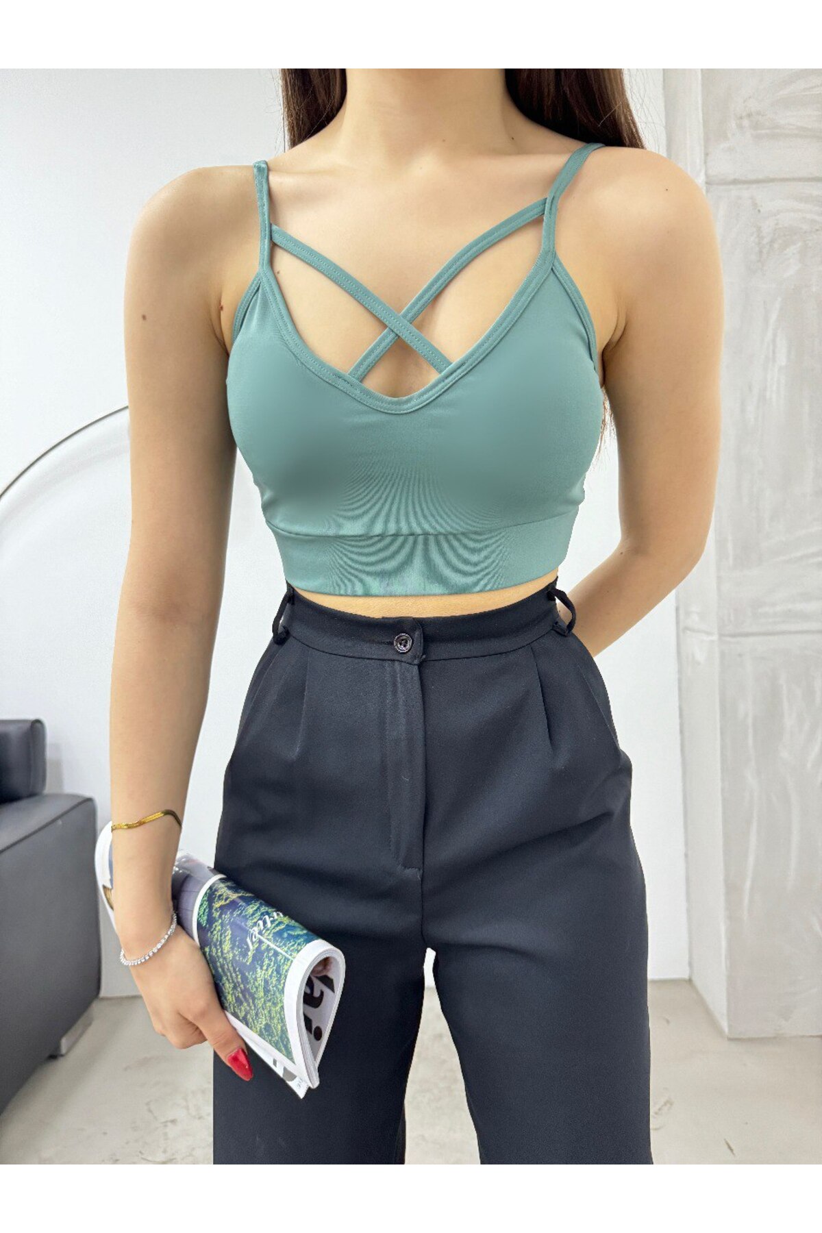 Kadın Önü çapraz İp Askılı Pedli Crop Top Büstiyer Yeşil 7