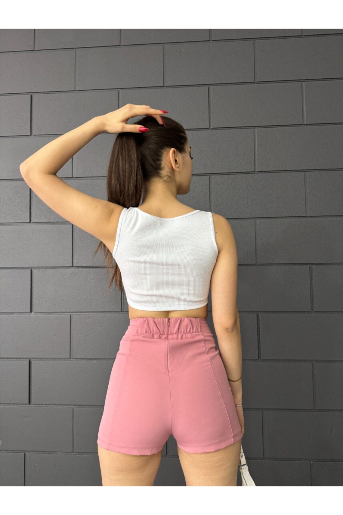 Kadın Kalın Askılı Düğme Detaylı Crop Top Büstiyer Beyaz 3