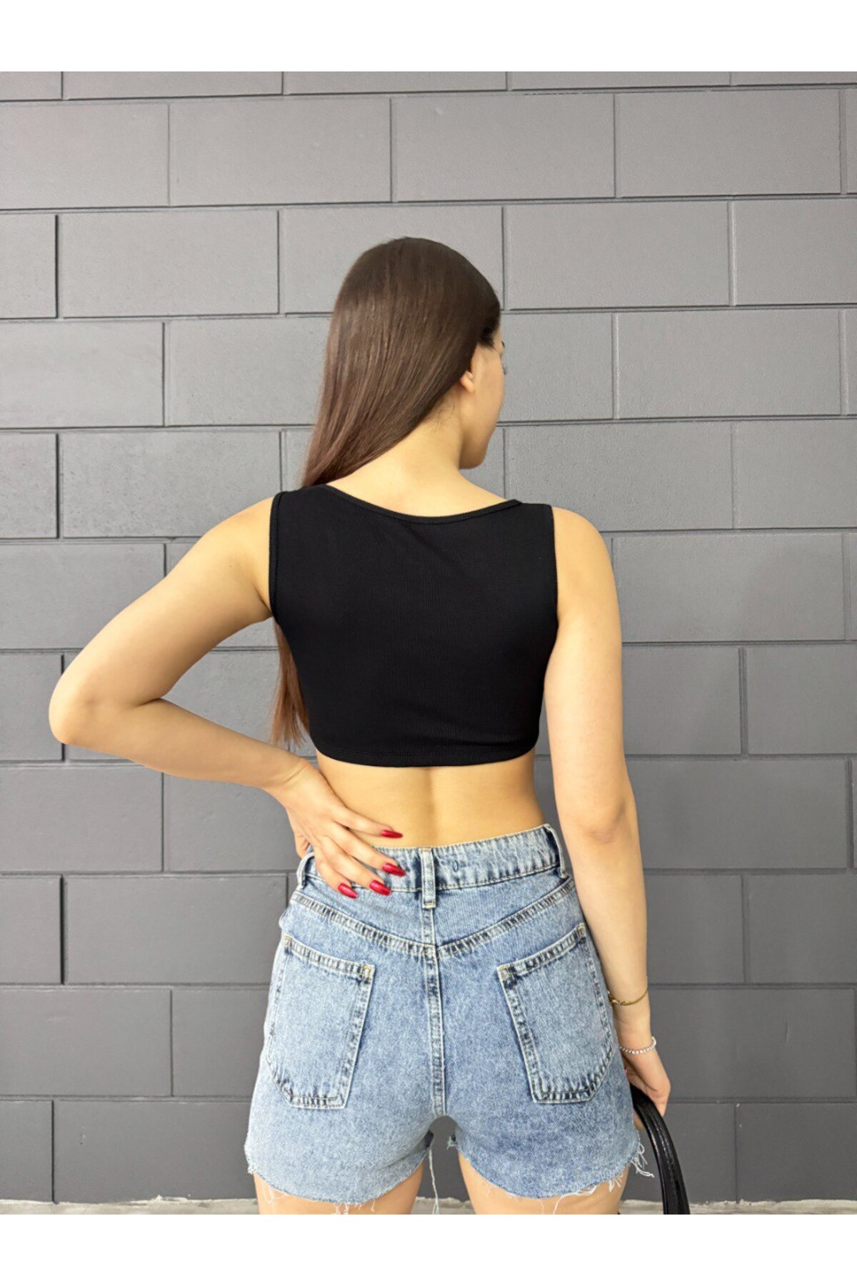 Kadın Kalın Askılı Düğme Detaylı Crop Top Büstiyer Siyah 3