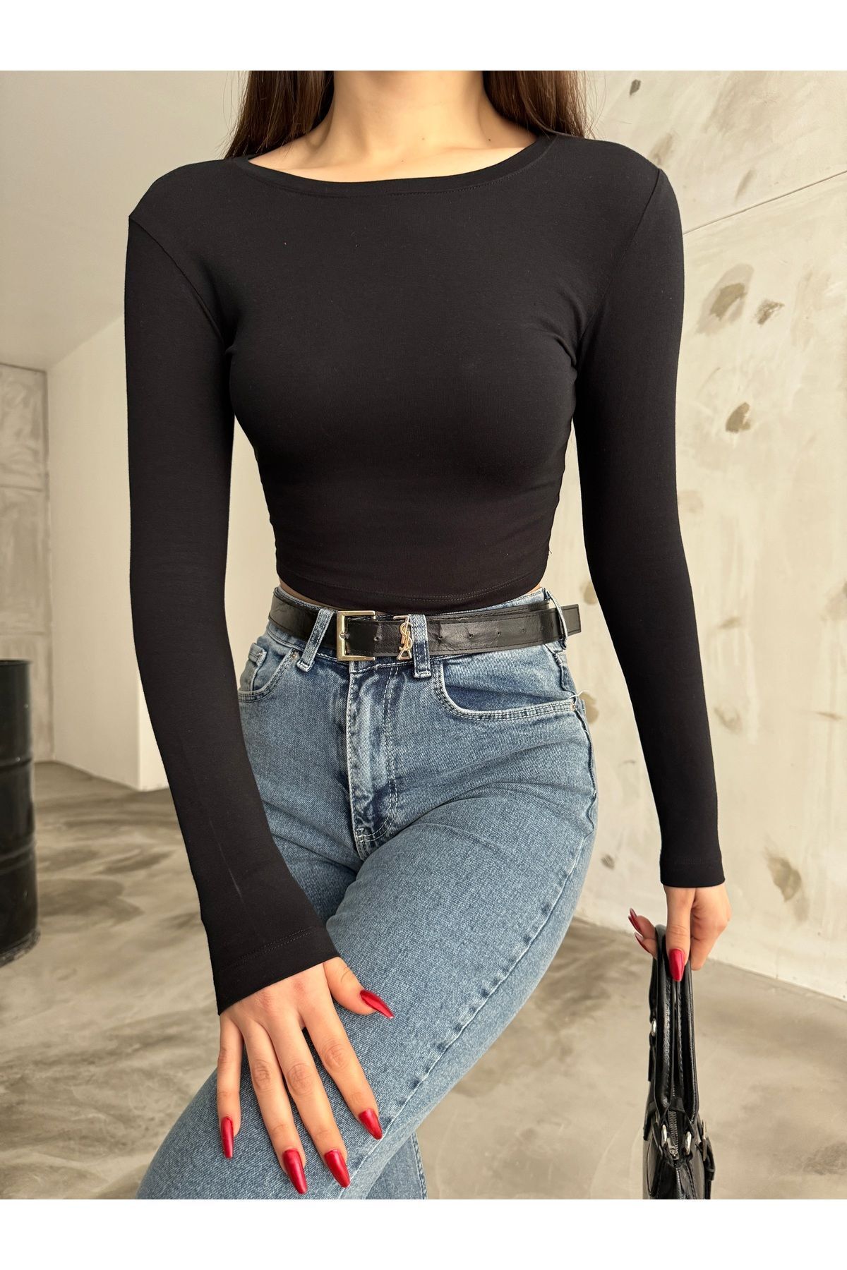 Kadın Bisiklet Yaka Uzun Kollu Fitted/Vücuda Oturan Bluz Siyah 4