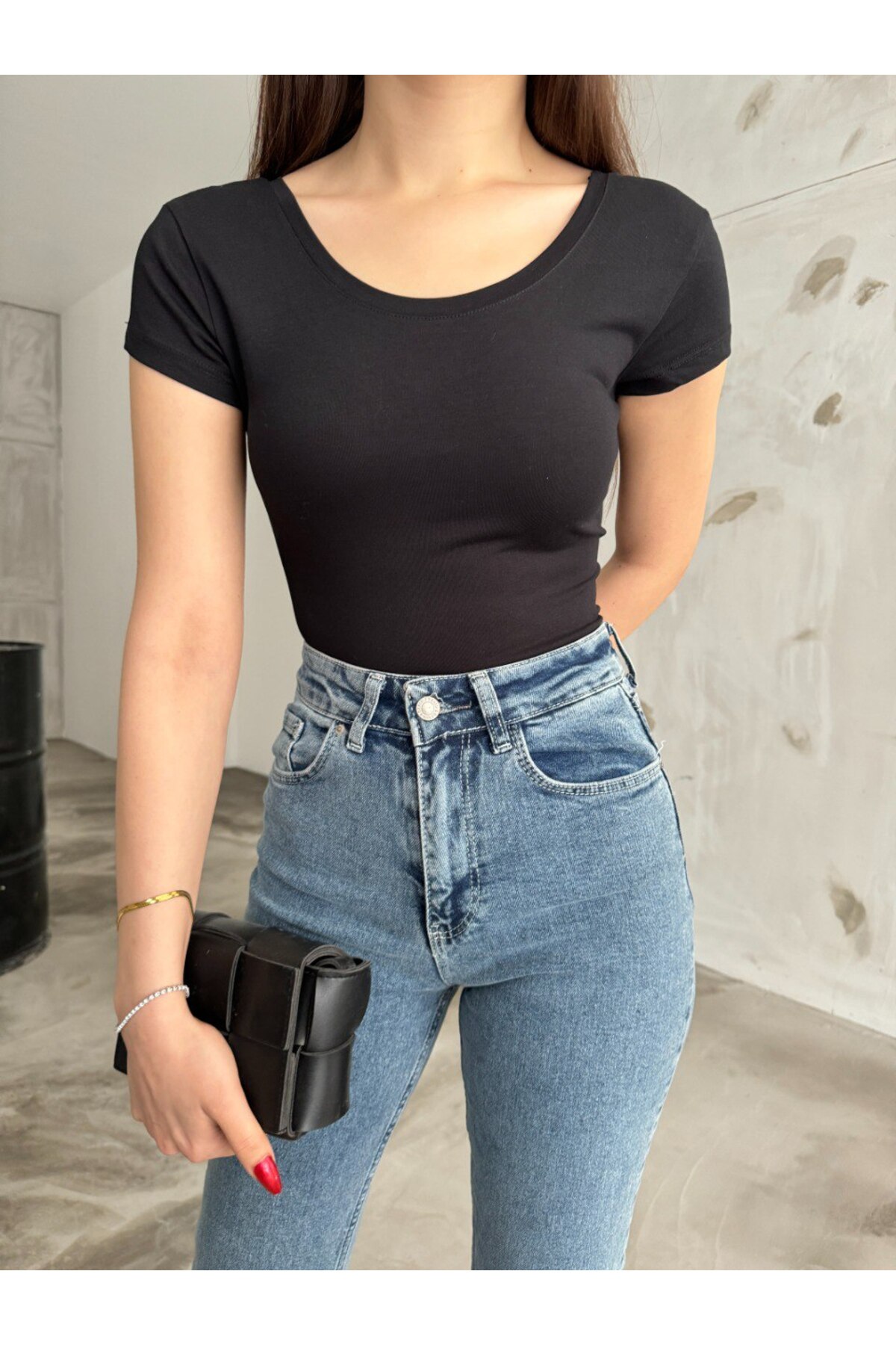 Kadın U Yaka Fitted/Vücuda Oturan Kısa Kollu Bluz Body Siyah 5