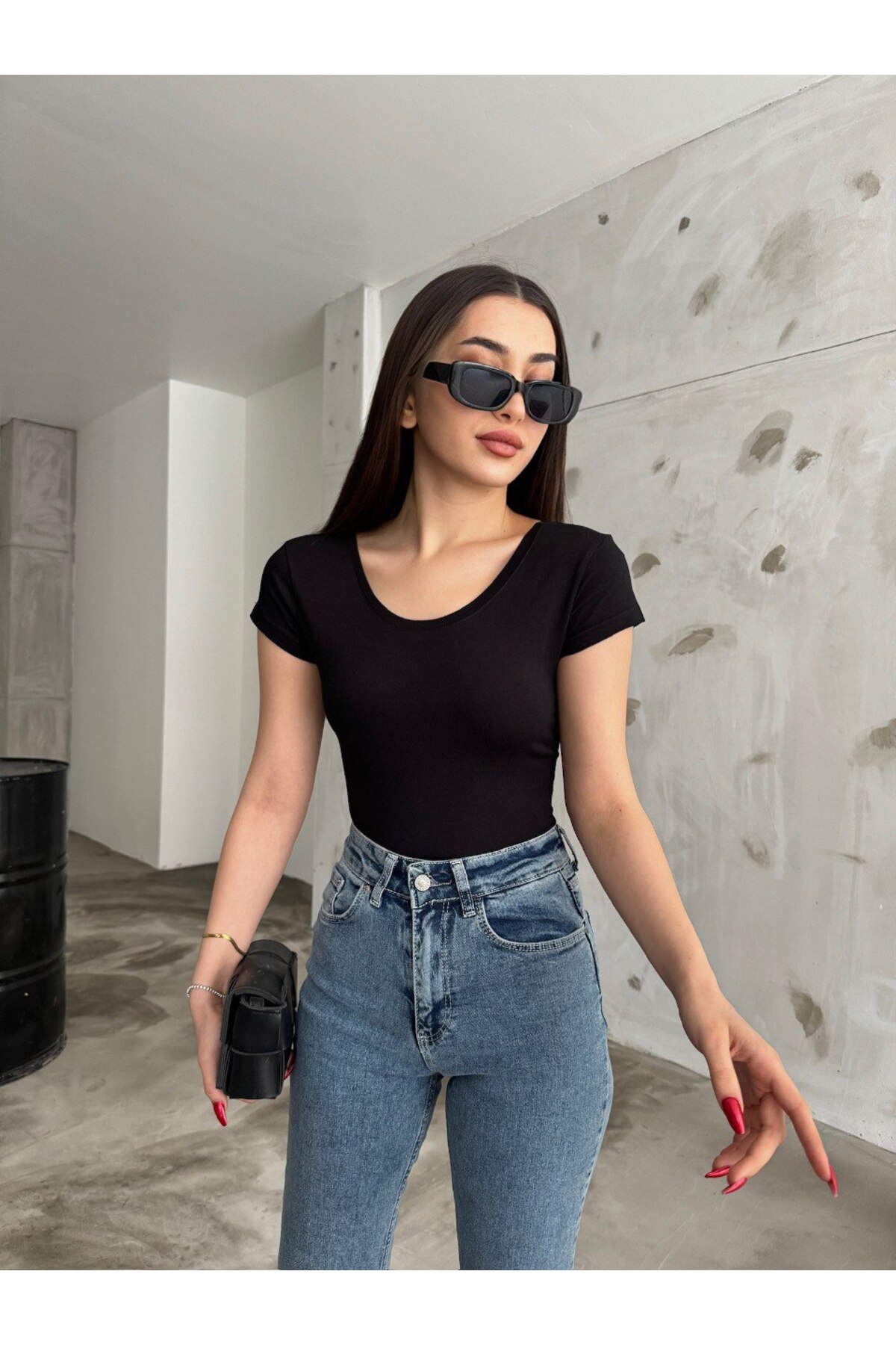 Kadın U Yaka Fitted/Vücuda Oturan Kısa Kollu Bluz Body Siyah 7