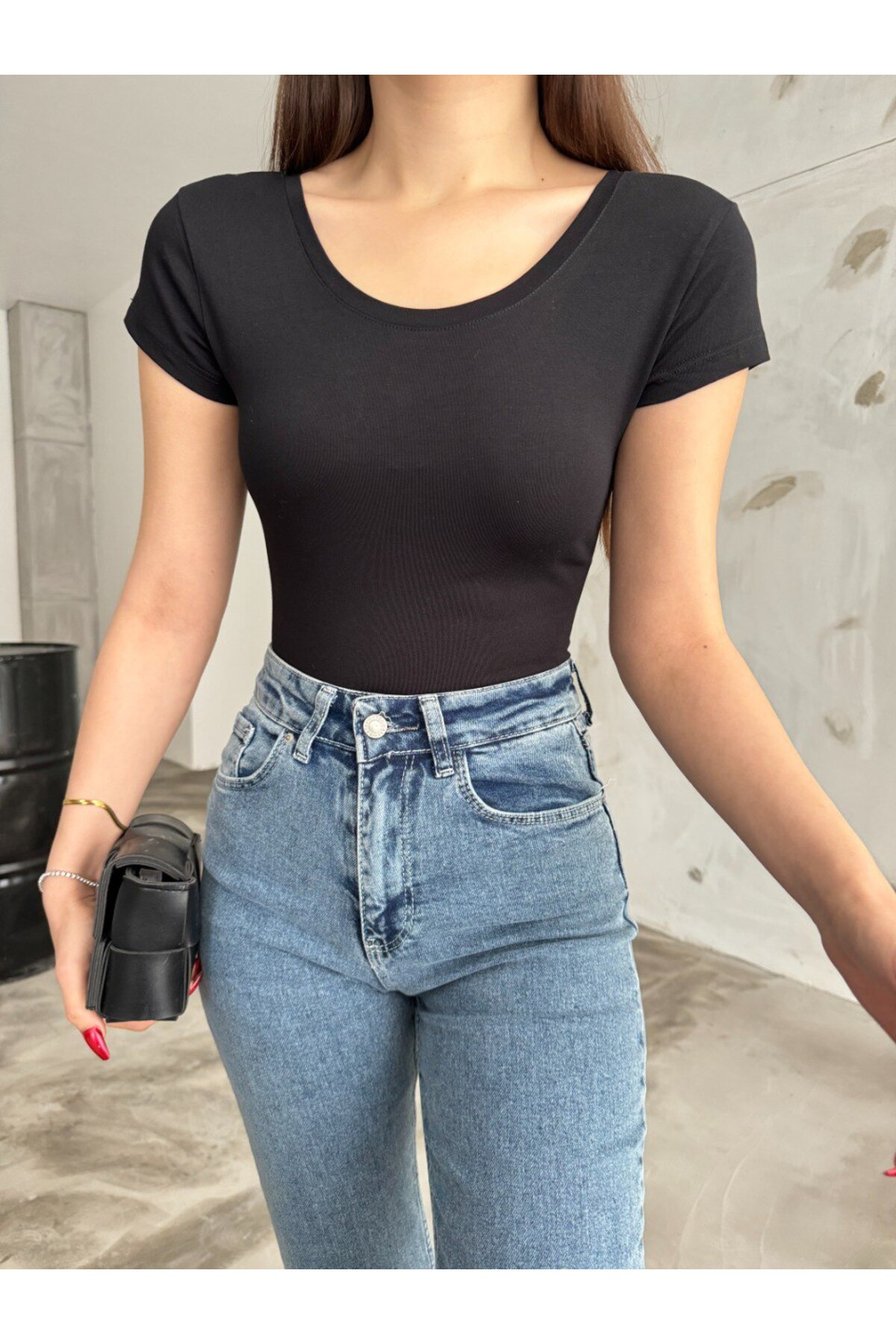 Kadın U Yaka Fitted/Vücuda Oturan Kısa Kollu Bluz Body Siyah 4