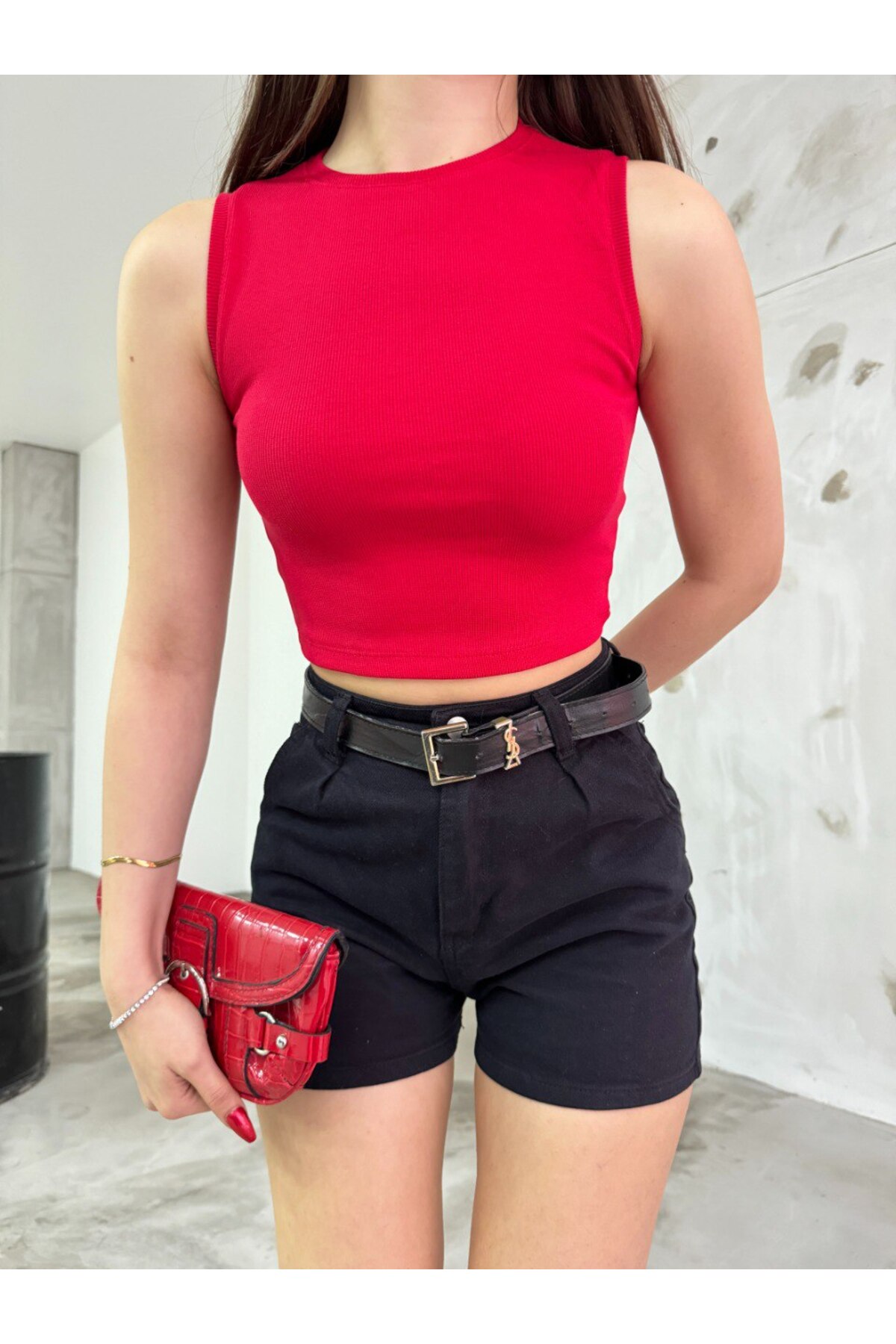 Kadın Fitilli Bisiklet Yaka Sıfır Kol Fitted/Vücuda Oturan Crop Top Bluz Kırmızı 6
