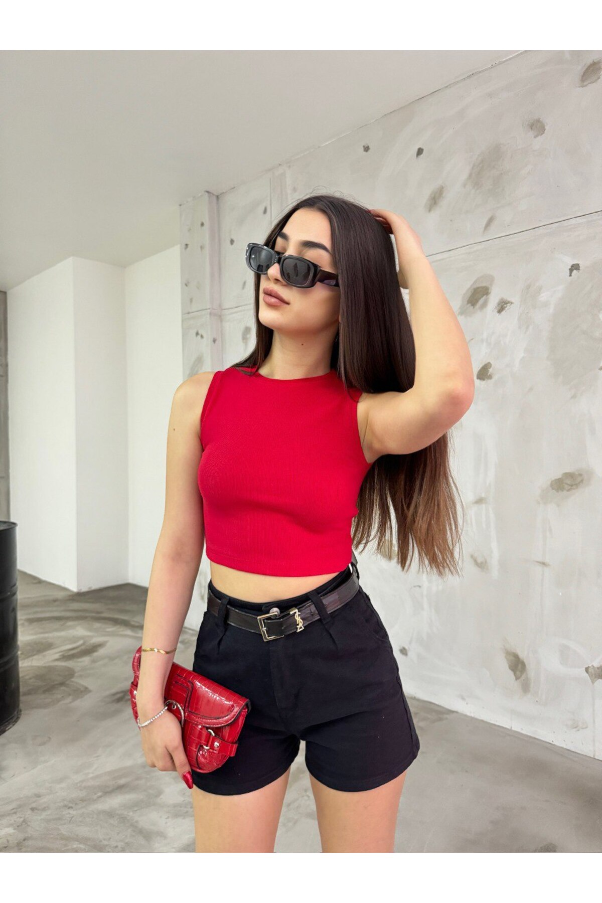 Kadın Fitilli Bisiklet Yaka Sıfır Kol Fitted/Vücuda Oturan Crop Top Bluz Kırmızı 8