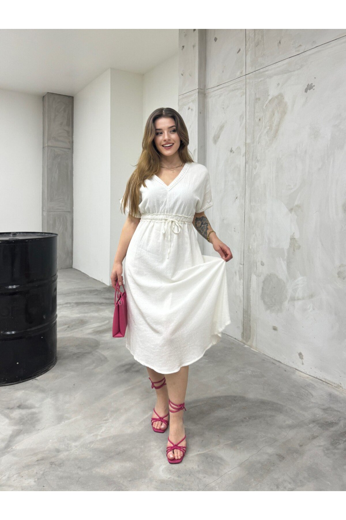 Kadın Yarasa Kol Beli Bağcık Detaylı Yazlık Keten Elbise Beyaz 6