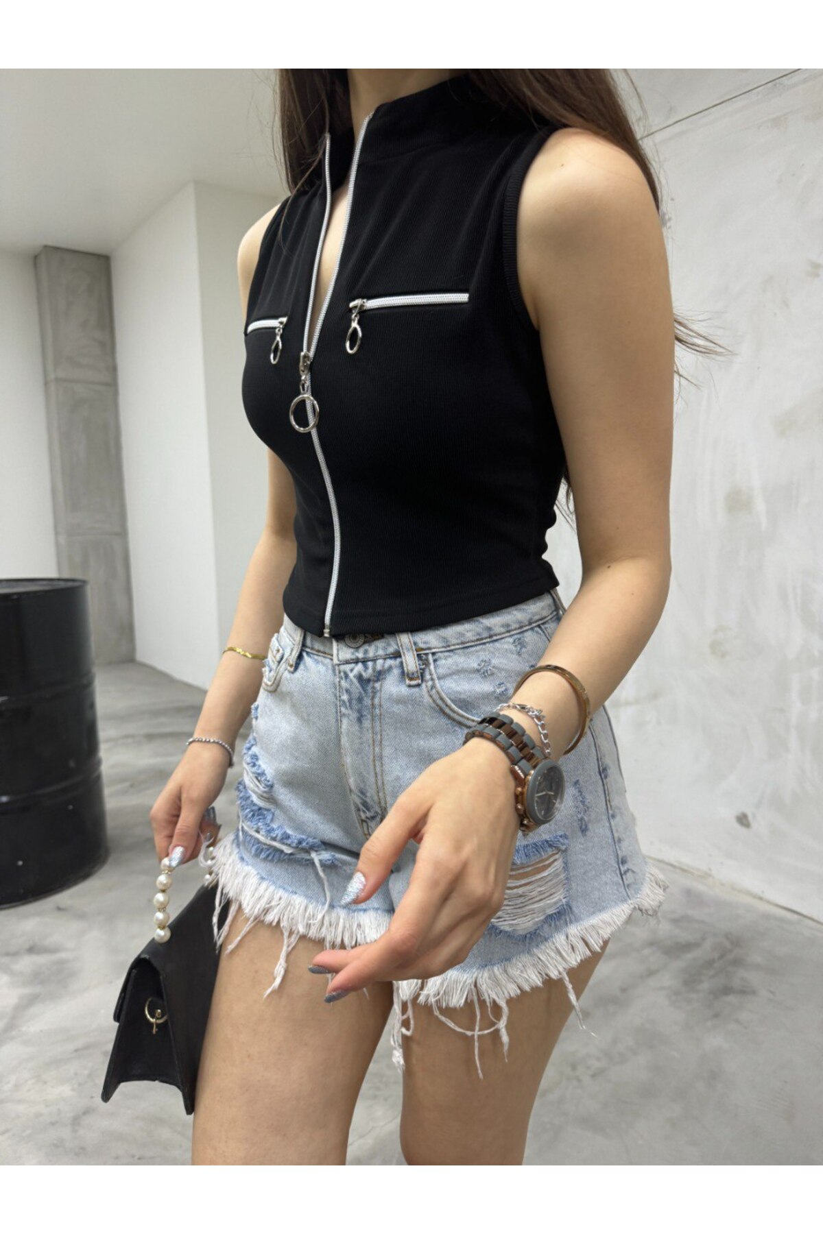 Kadın Ön Fermuarlı Kolsuz Kaşkorse Crop Body Siyah 5