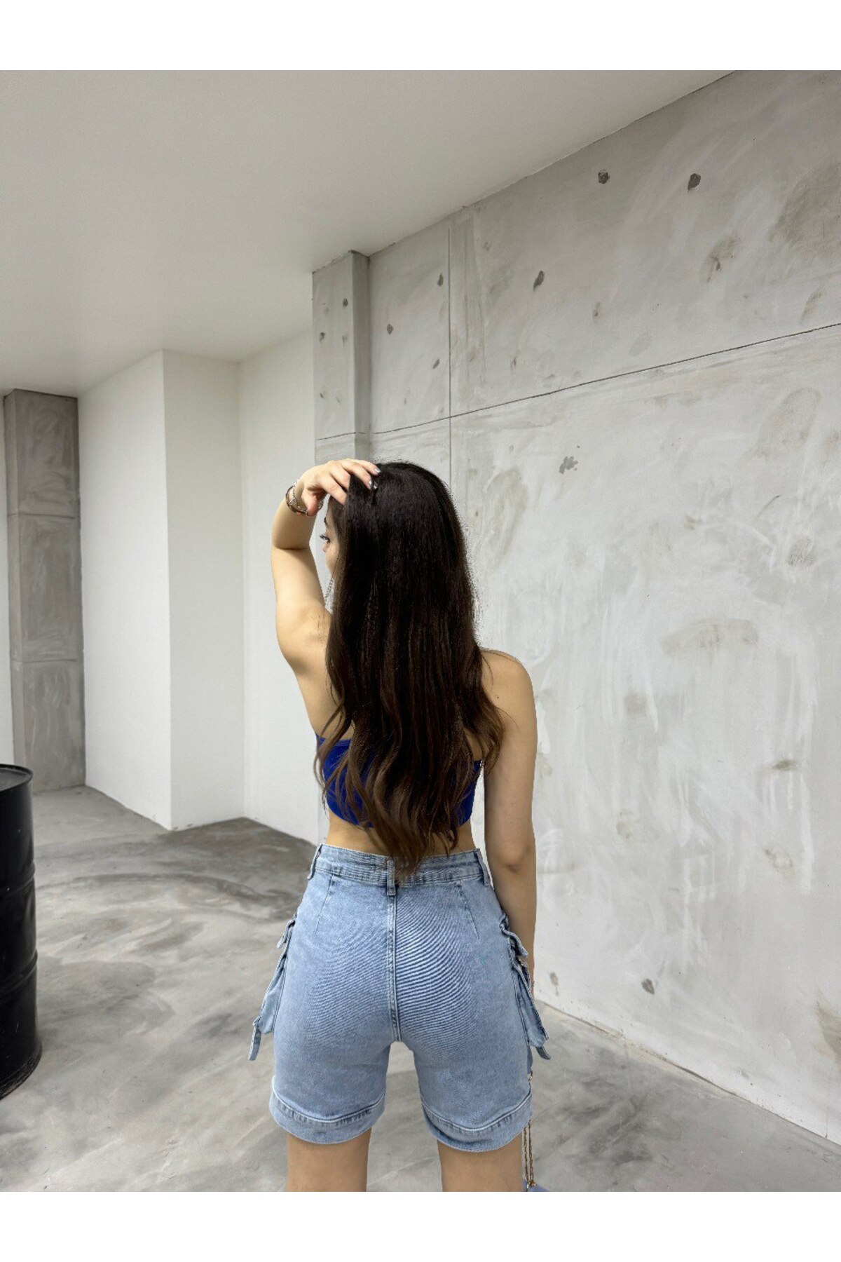 Kadın Metalik Kargo Cepli Yüksek Bel Esnek Şort Jeans 3
