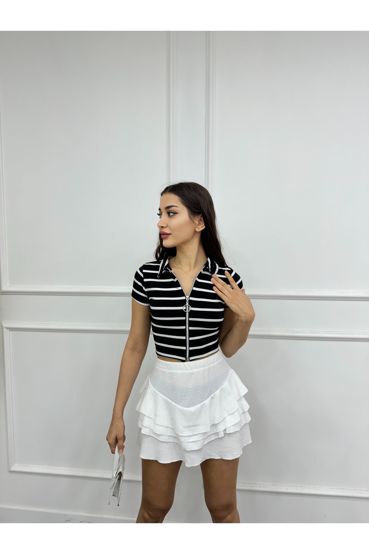 Kadın Çizgili Fermuar Detaylı Crop Bluz Siyah 7