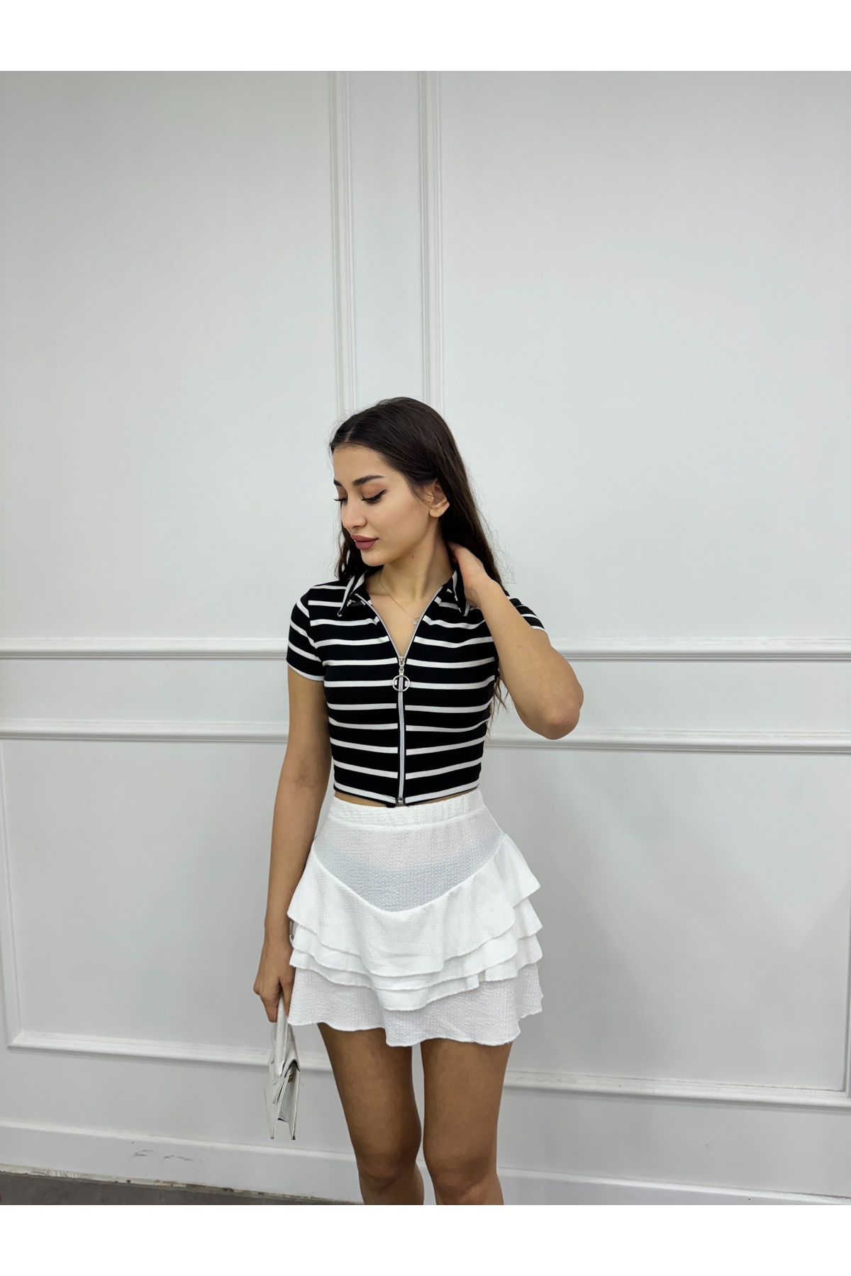 Kadın Çizgili Fermuar Detaylı Crop Bluz Siyah 4