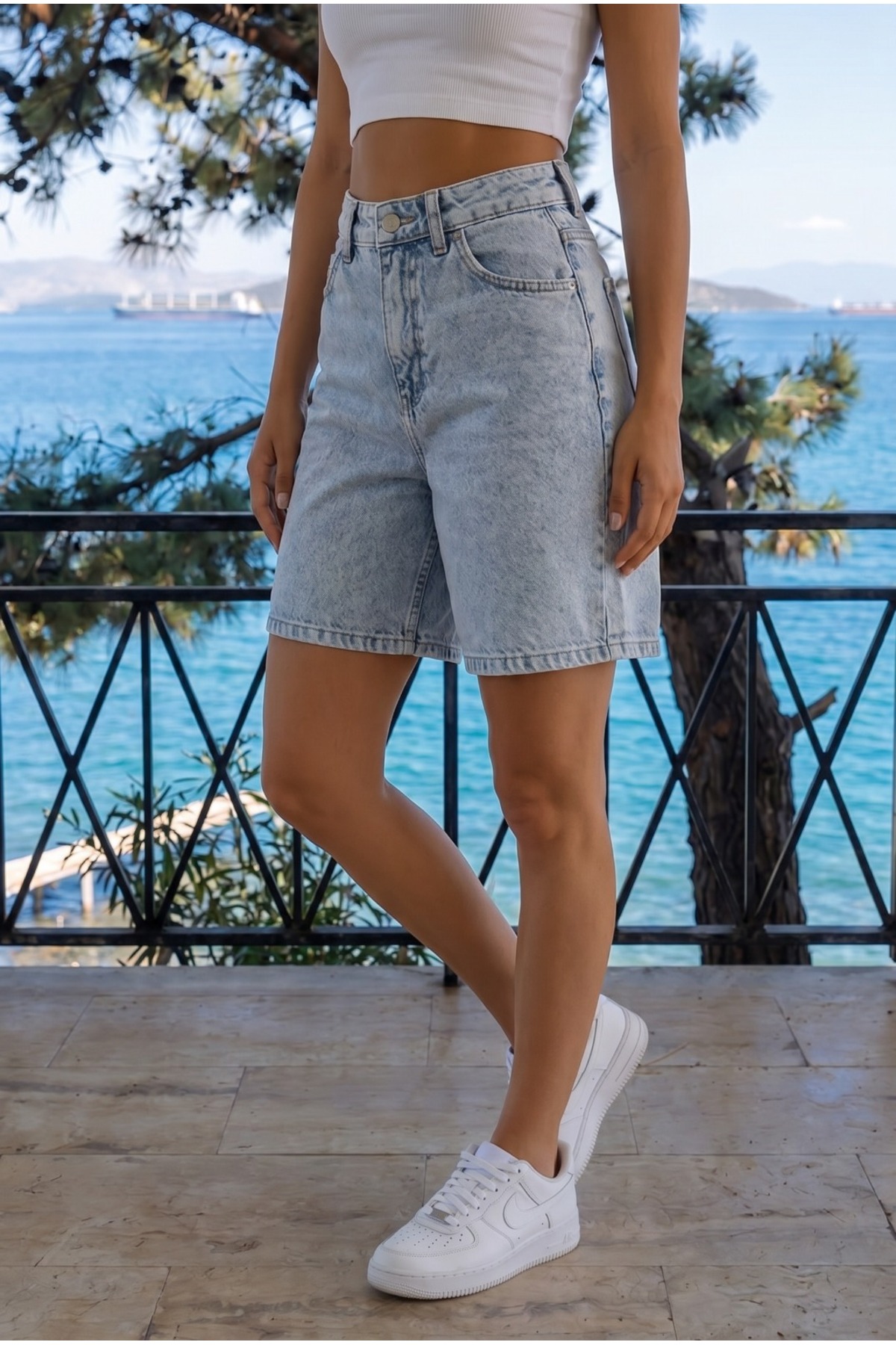Açik Mavi Kadın Yüksek Bel Rahat kesim Kar Yıkama Jean şort 3