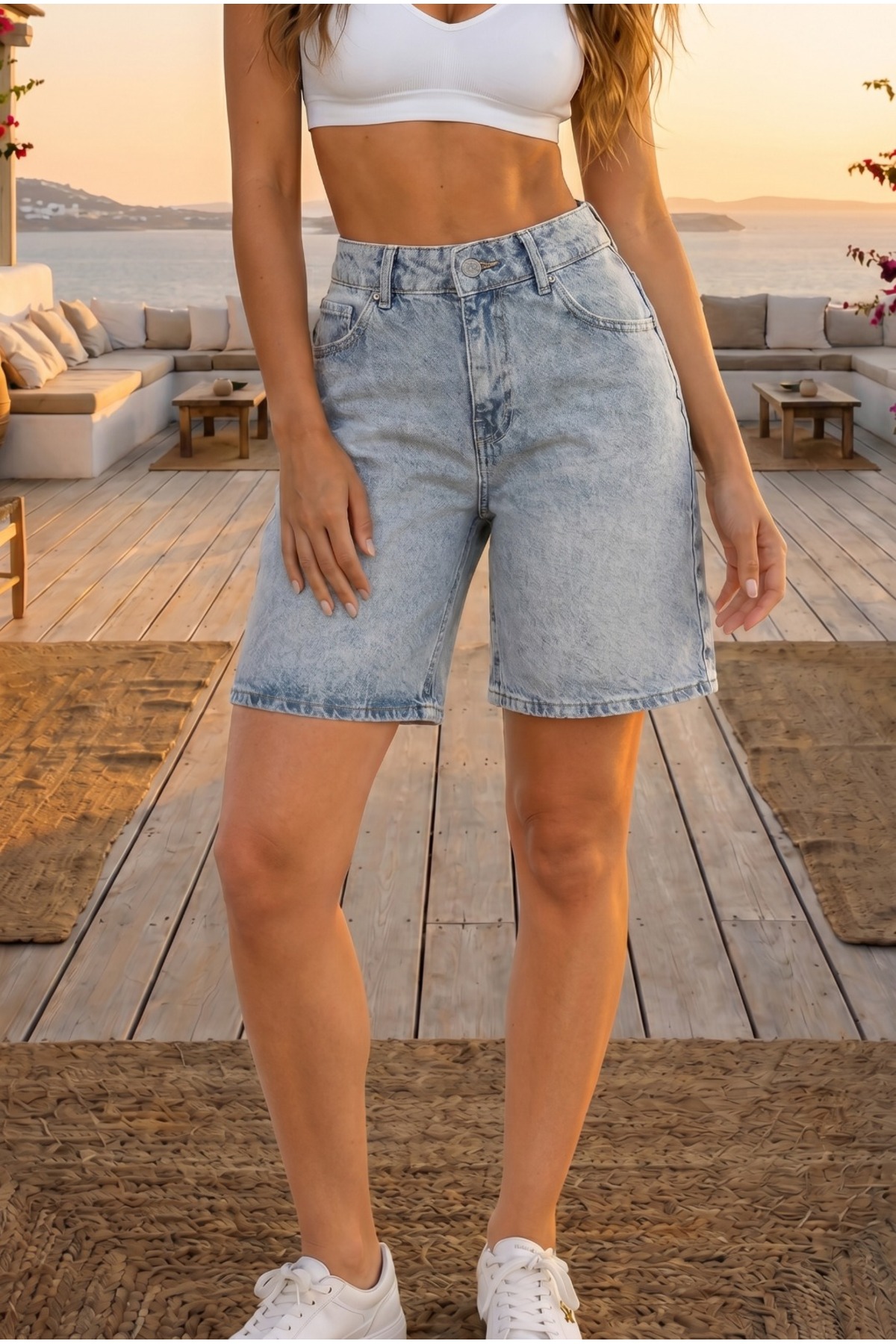 Kadın Eskitme Efektli Yüksek Bel 5 Cepli Straight Fit Şort Jeans Mavi 3