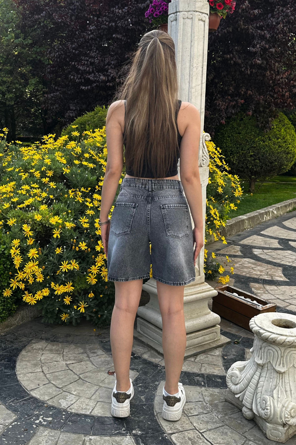 Kadın Vintage Efektli Yüksek Bel 5 Cepli Straight Fit Şort Jeans Gri 6