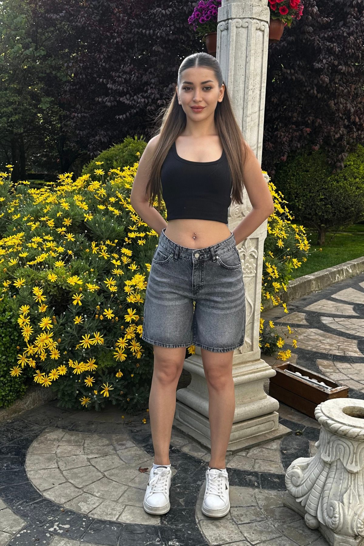 Kadın Vintage Efektli Yüksek Bel 5 Cepli Straight Fit Şort Jeans Gri 5