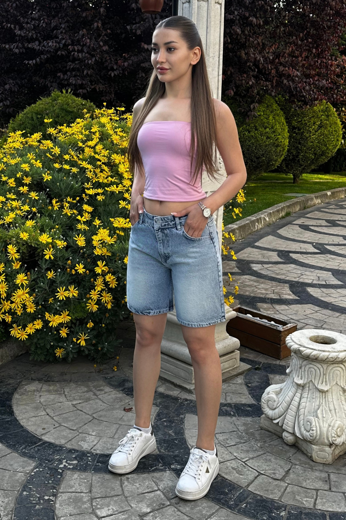 Kadın Vintage Efektli Yüksek Bel 5 Cepli Straight Fit Şort Jeans Mavi 3