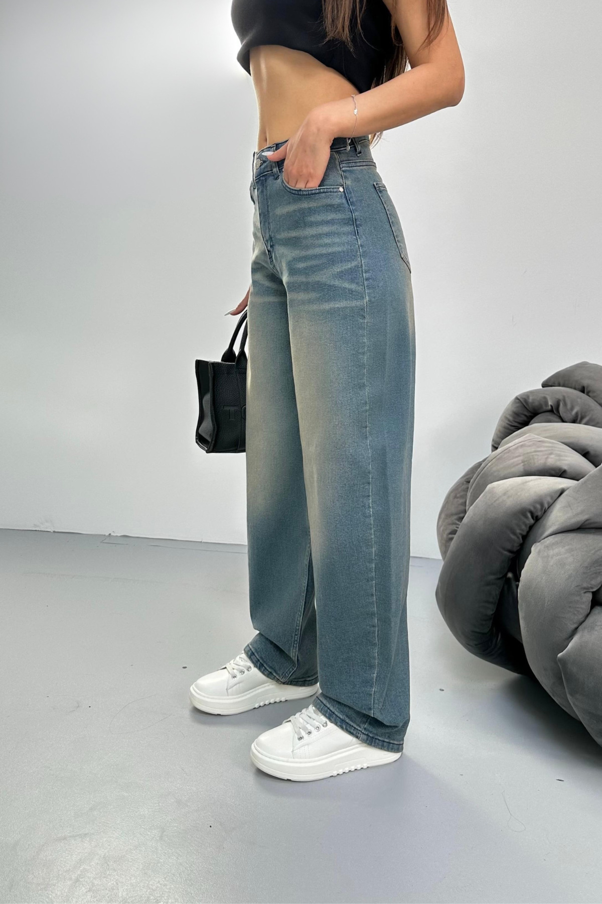 Kadın Soluk Efektli Bol Kesim Geniş Paça Rahat Baggy Jean Pantolon Mavi 4