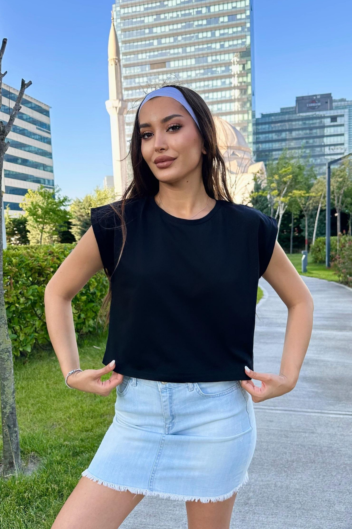 Kadın Vatka Görünümlü Bisiklet Yaka T-Shirt Siyah 6